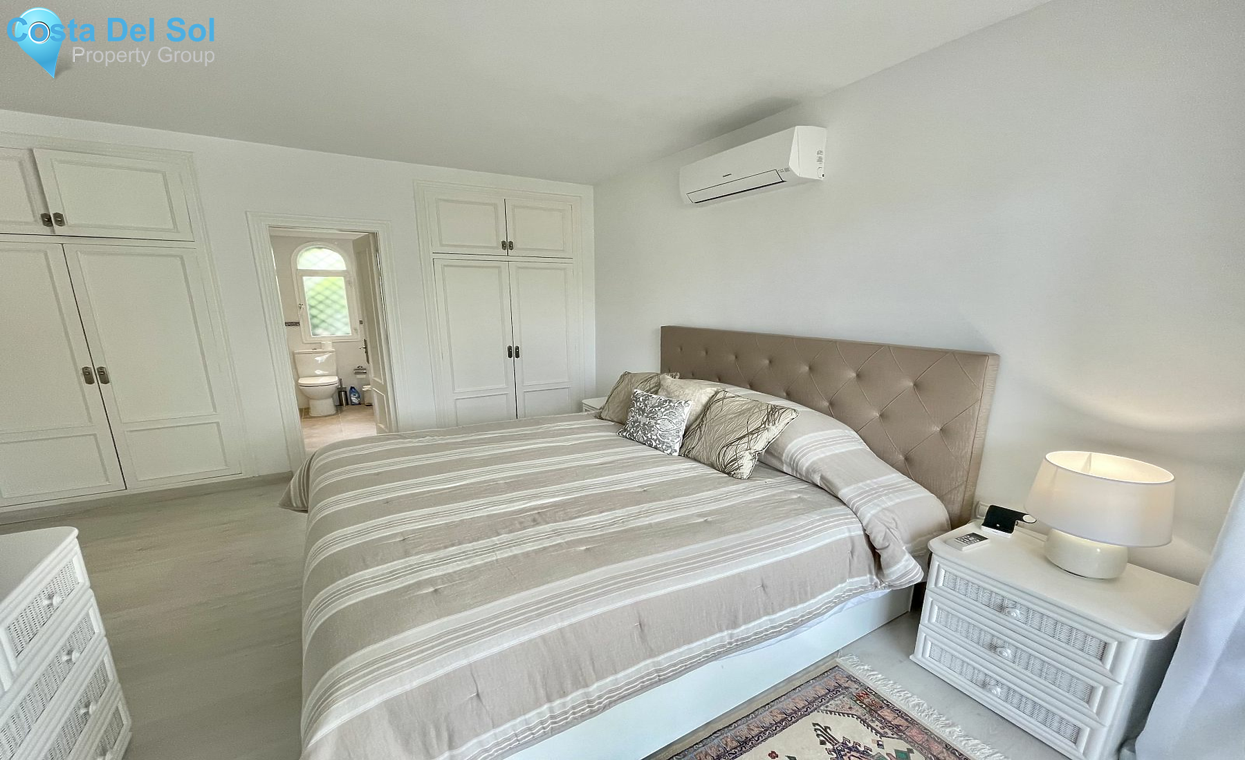 Detached Villa in Nueva Andalucía-1178120
