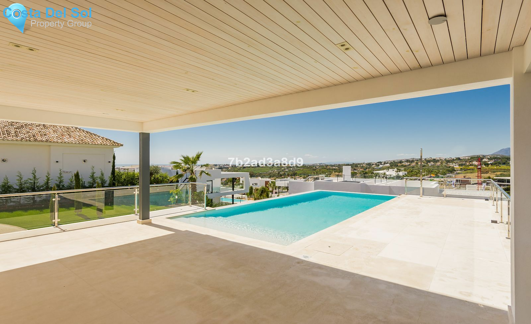 Detached Villa in Nueva Andalucía-1193110