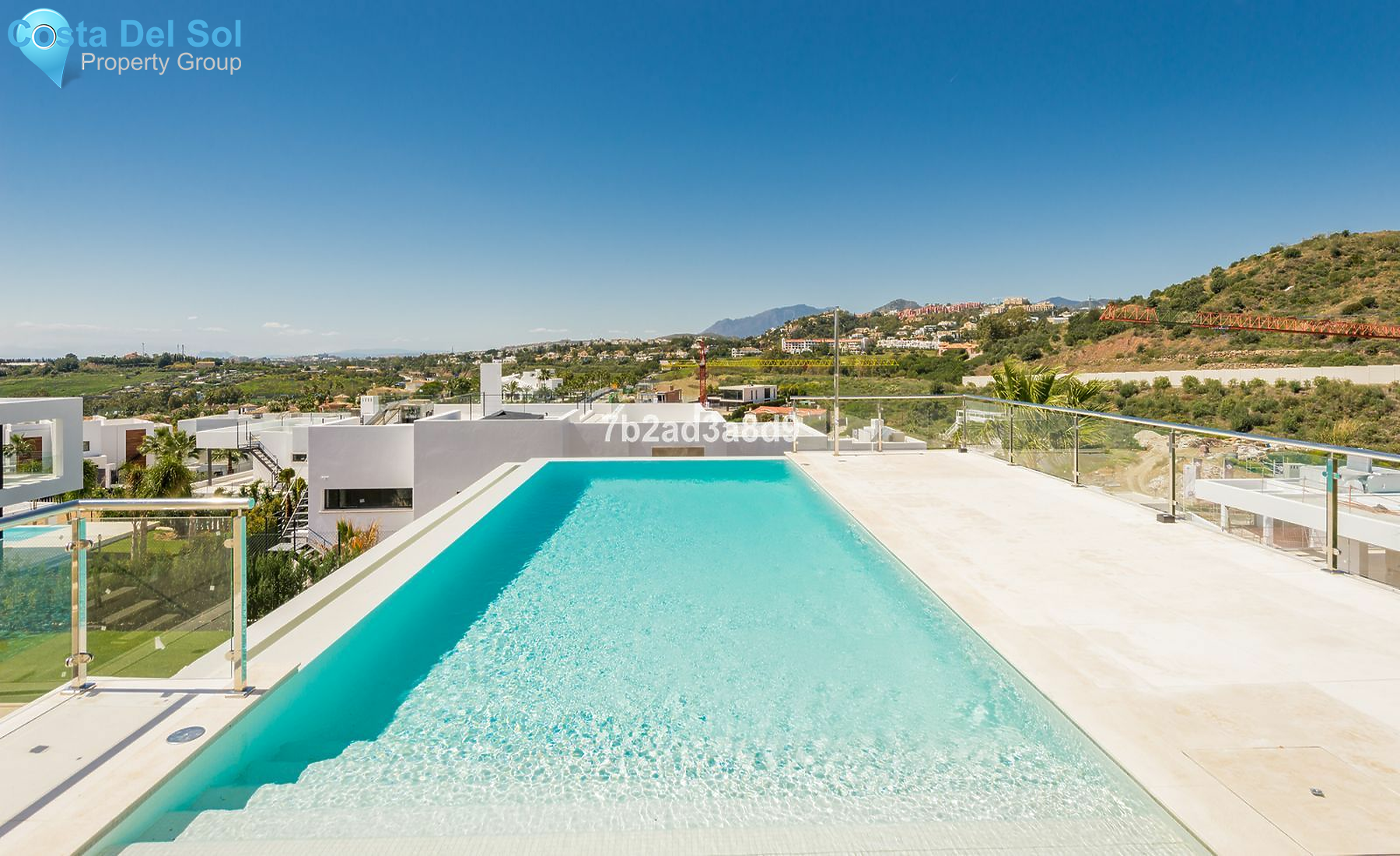 Detached Villa in Nueva Andalucía-1193111