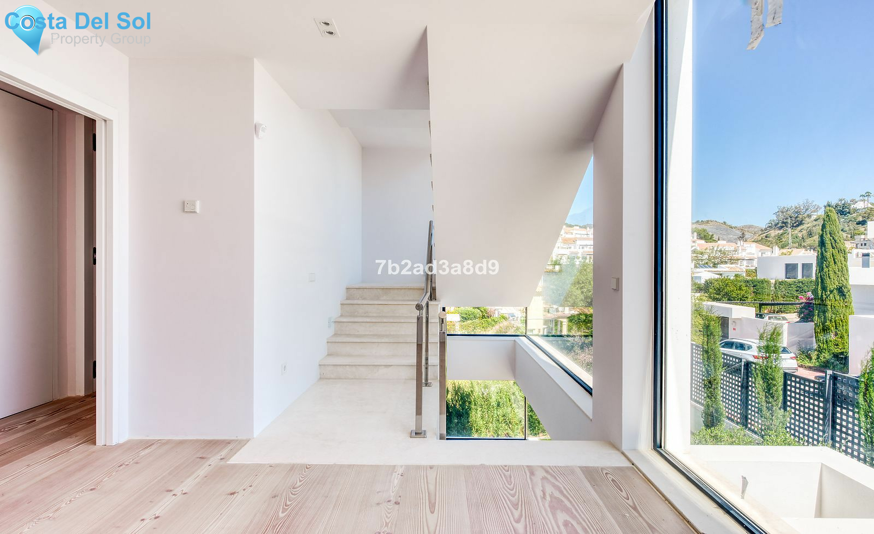 Detached Villa in Nueva Andalucía-1193105