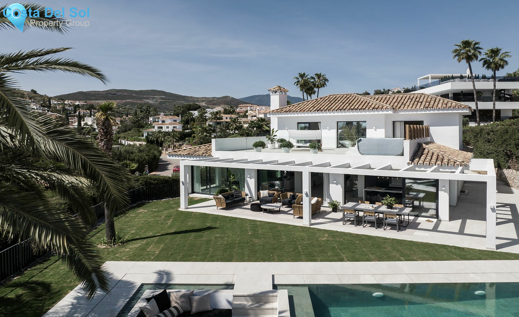 Detached Villa in Nueva Andalucía