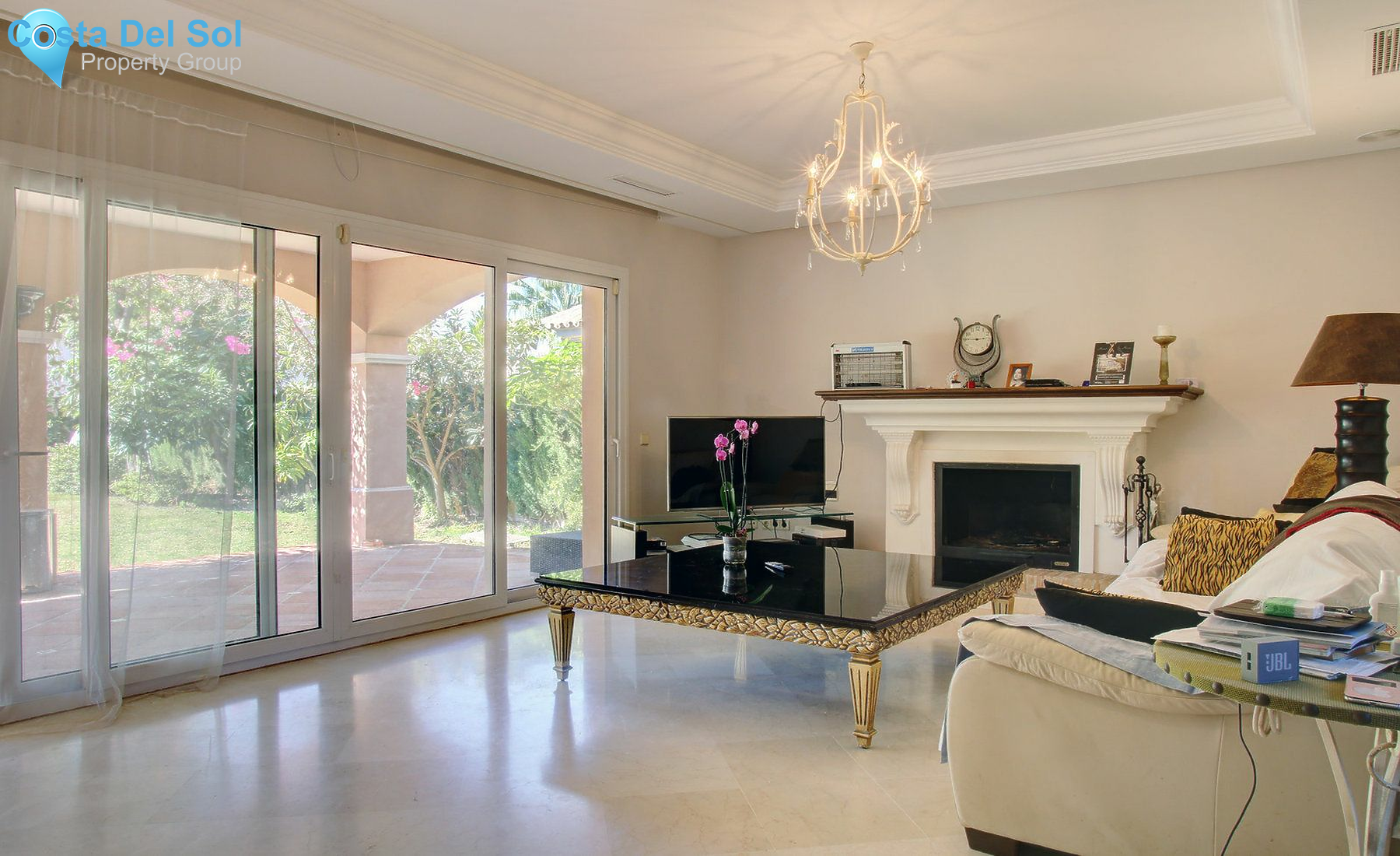 Detached Villa in Nueva Andalucía-1200791