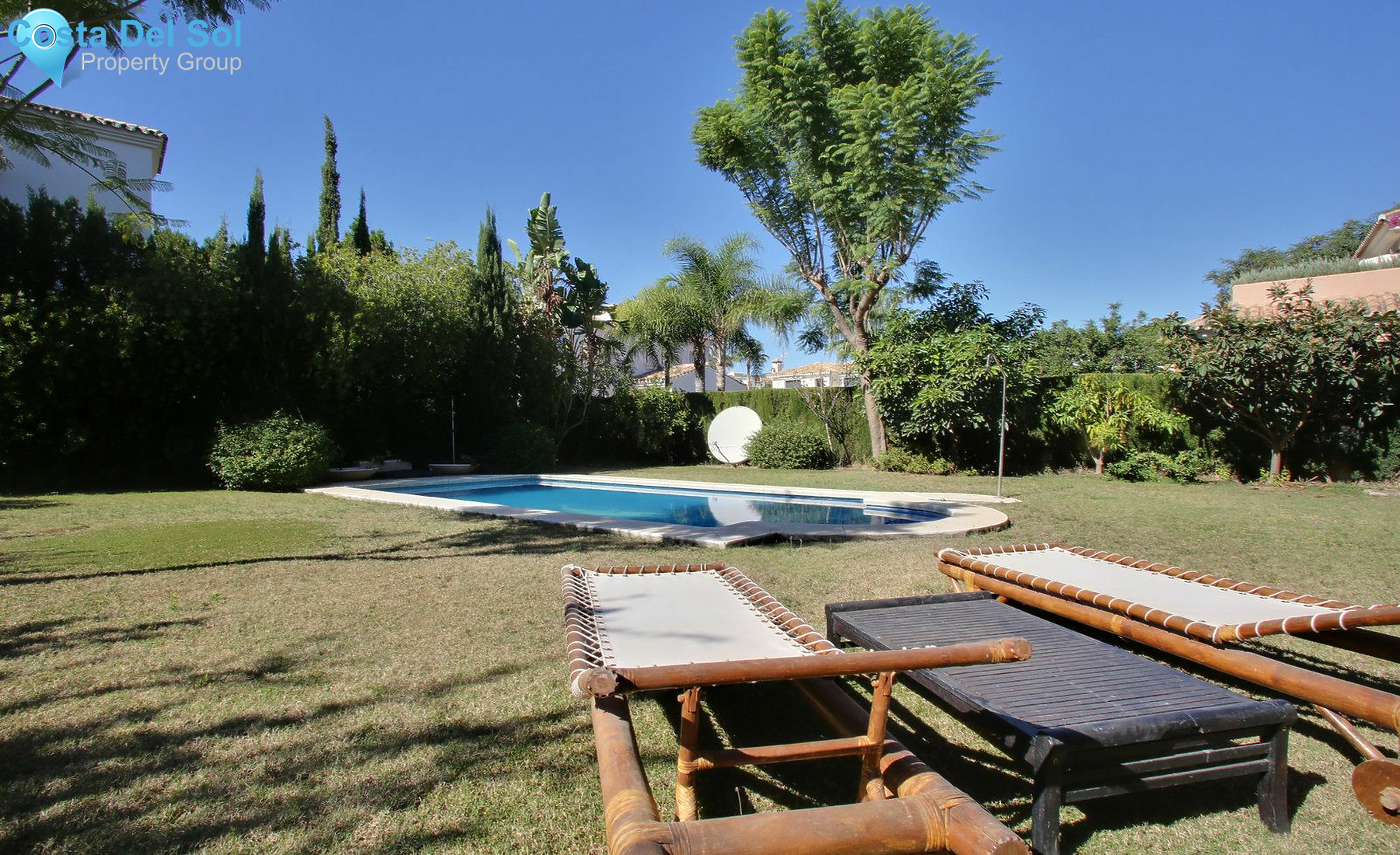 Detached Villa in Nueva Andalucía-1200780