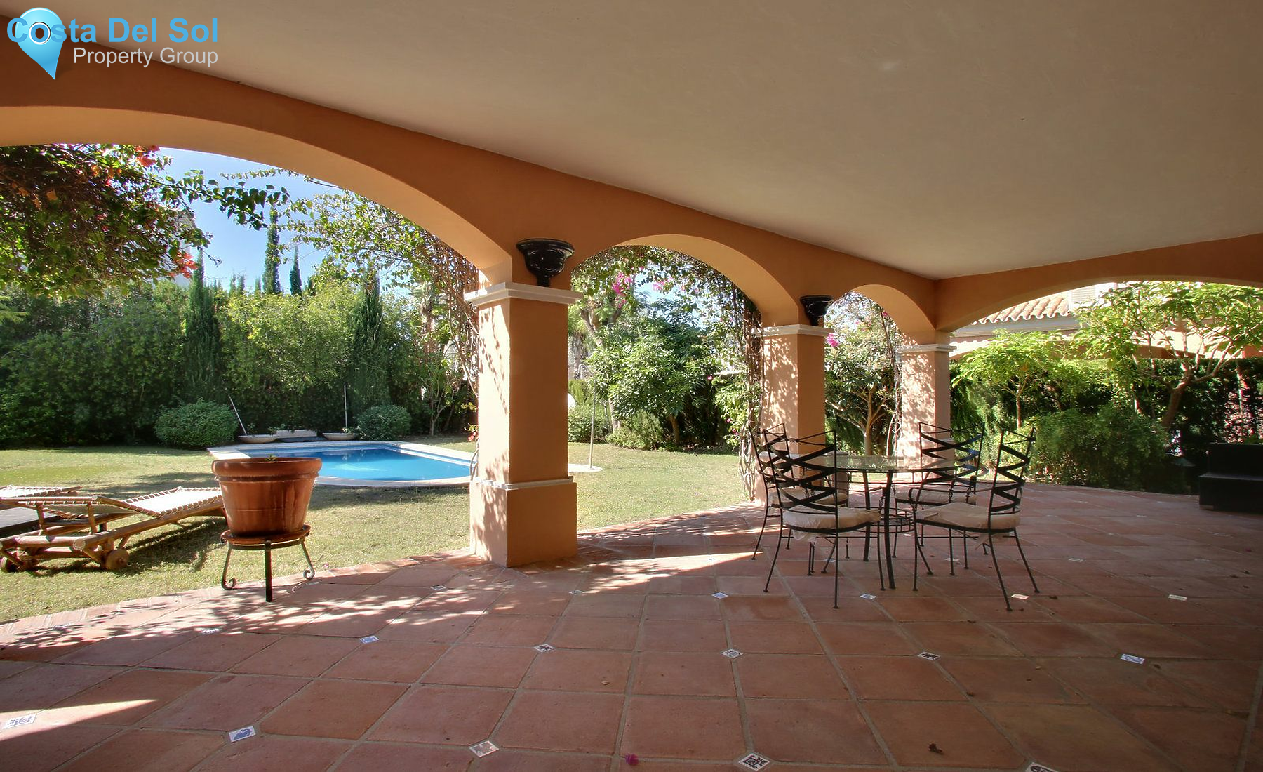 Detached Villa in Nueva Andalucía-1200783