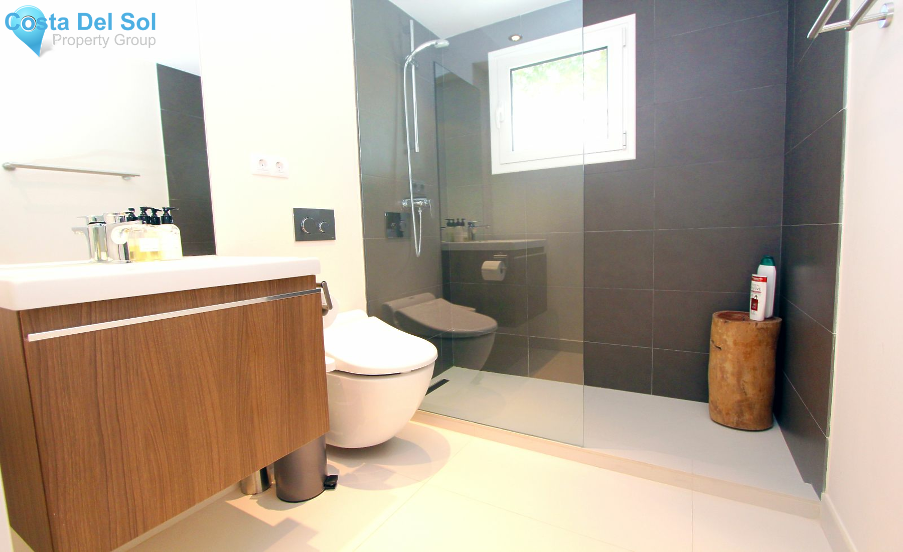 Detached Villa in Nueva Andalucía-1216088
