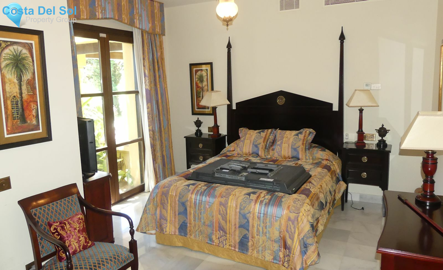 Detached Villa in Nueva Andalucía-1219481