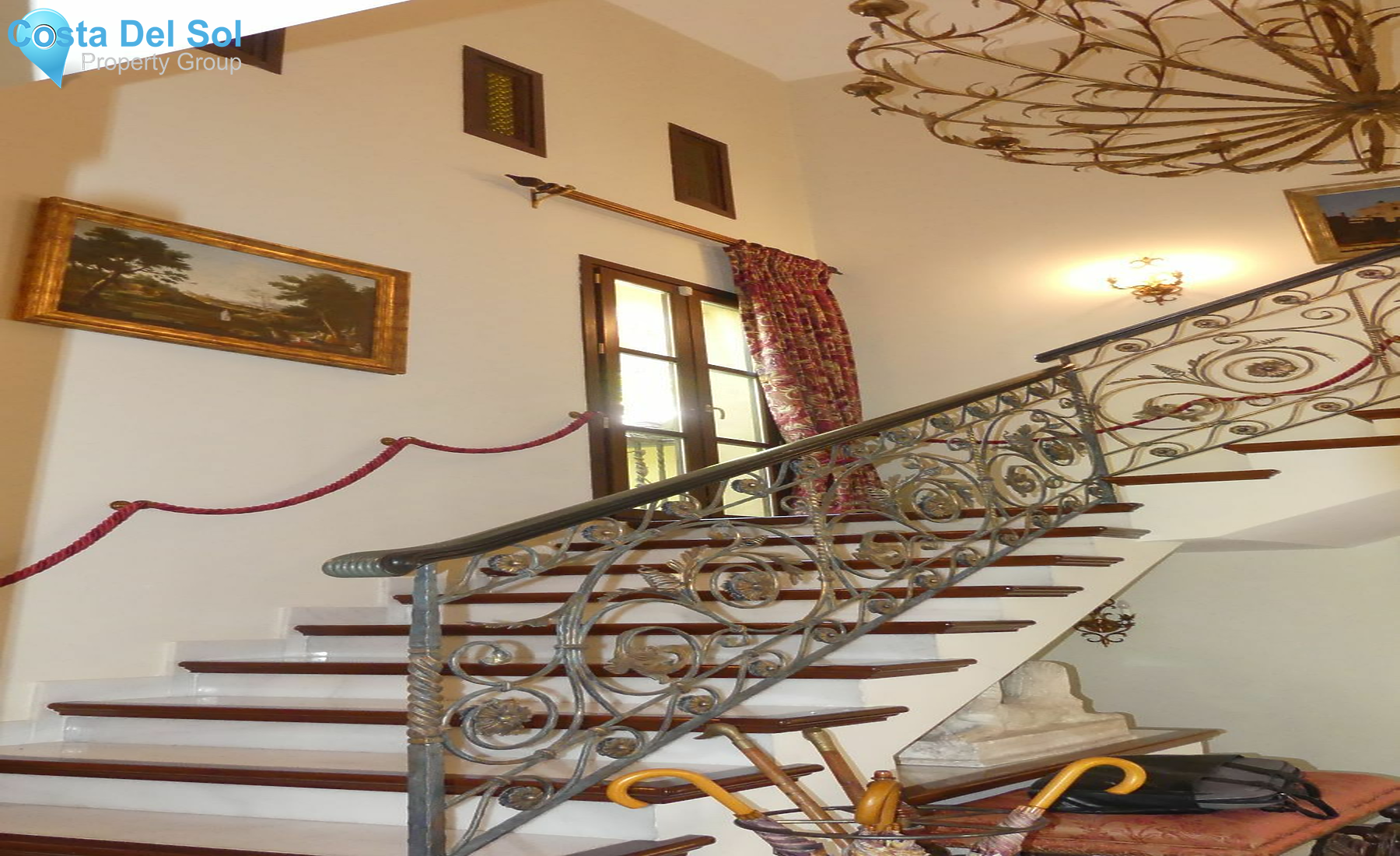 Detached Villa in Nueva Andalucía-1219485