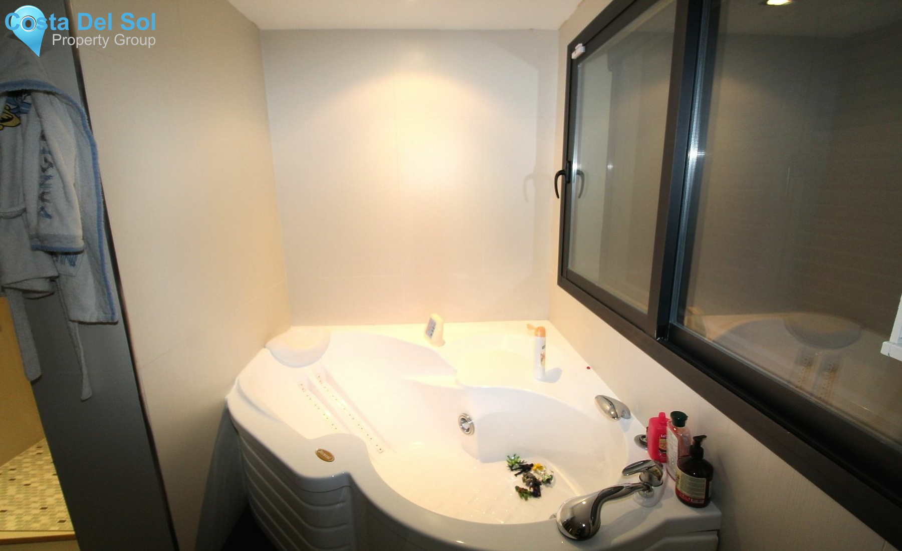 Detached Villa in Nueva Andalucía-1221115