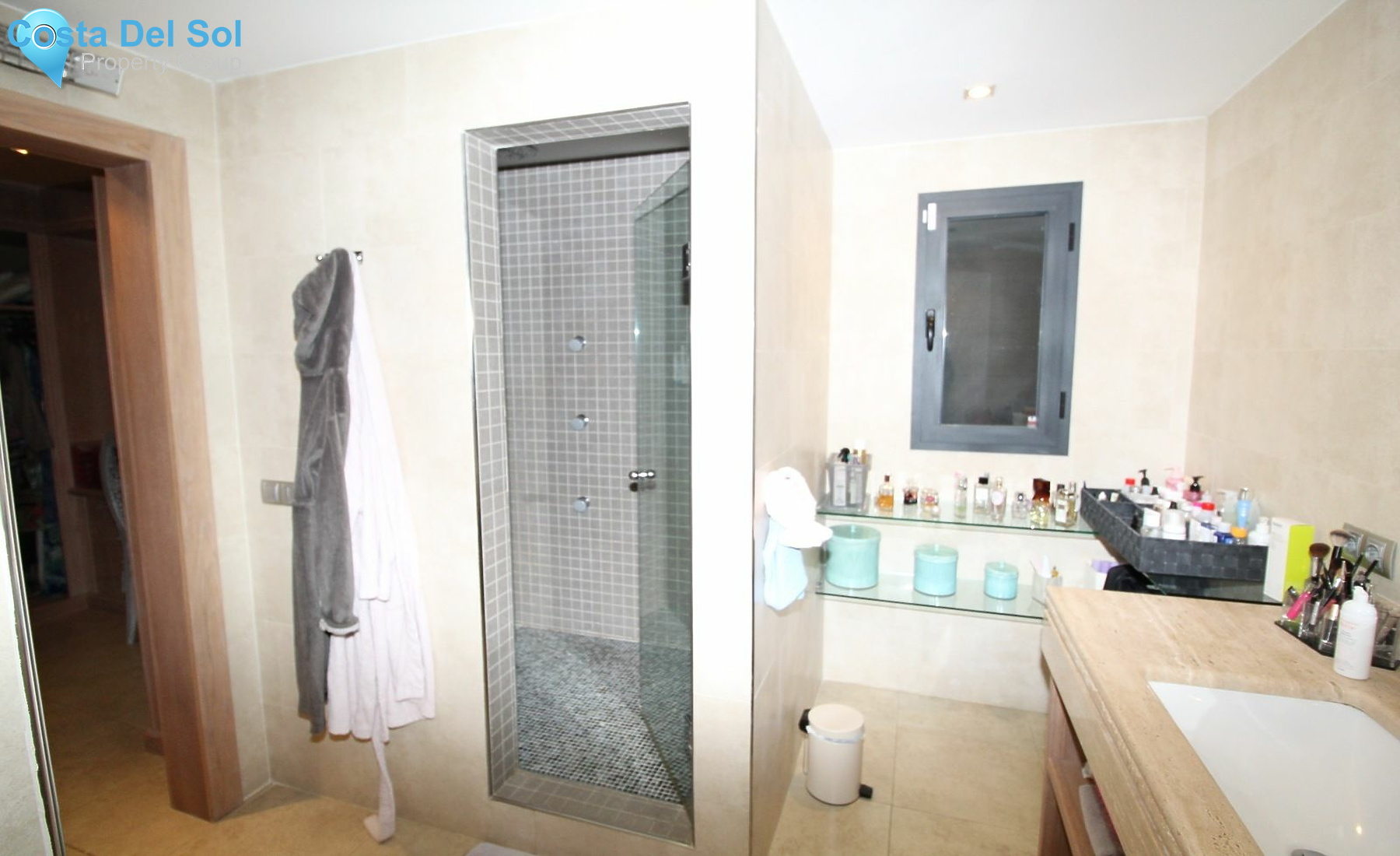 Detached Villa in Nueva Andalucía-1221116