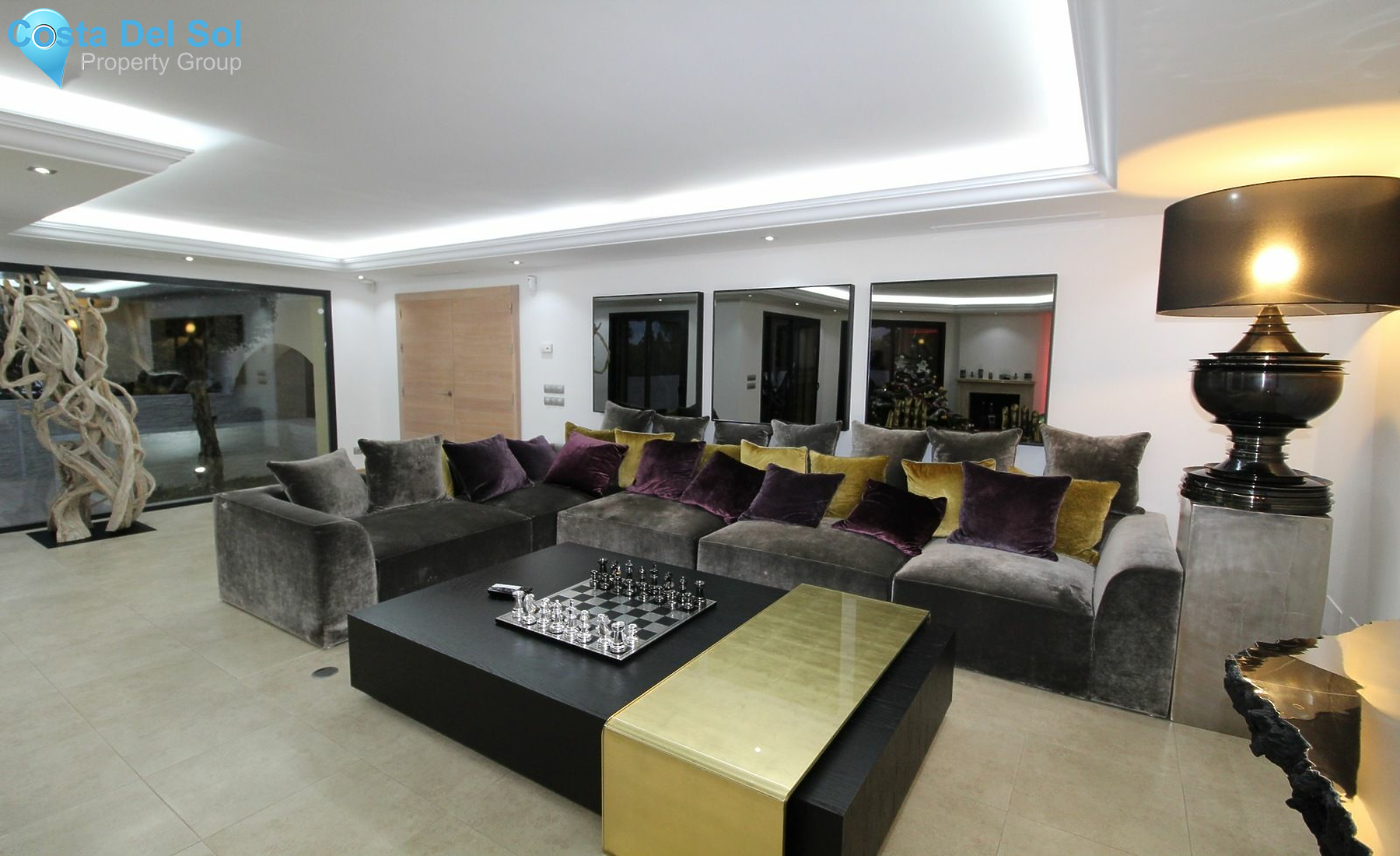 Detached Villa in Nueva Andalucía-1221103