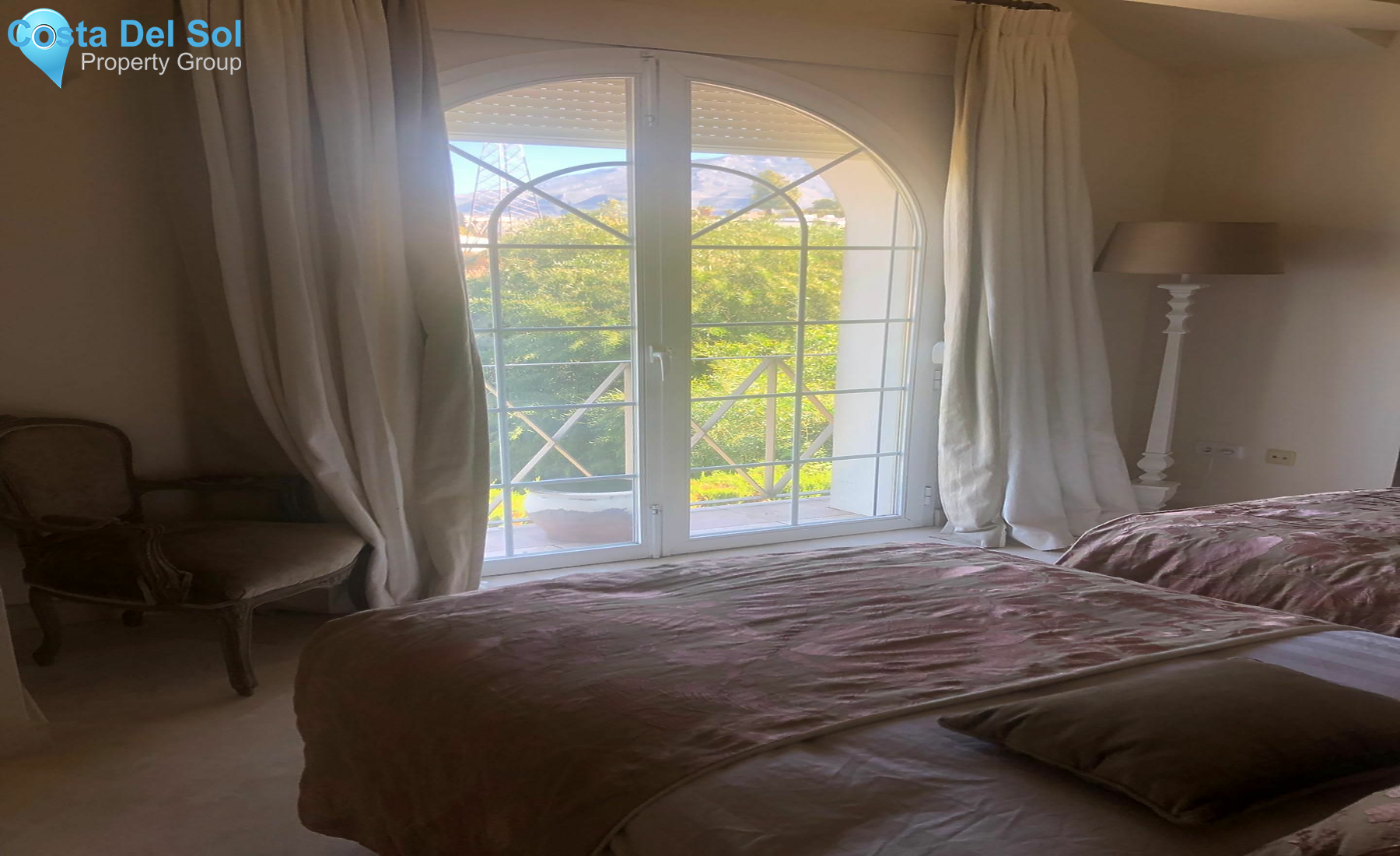 Detached Villa in Nueva Andalucía-1233294