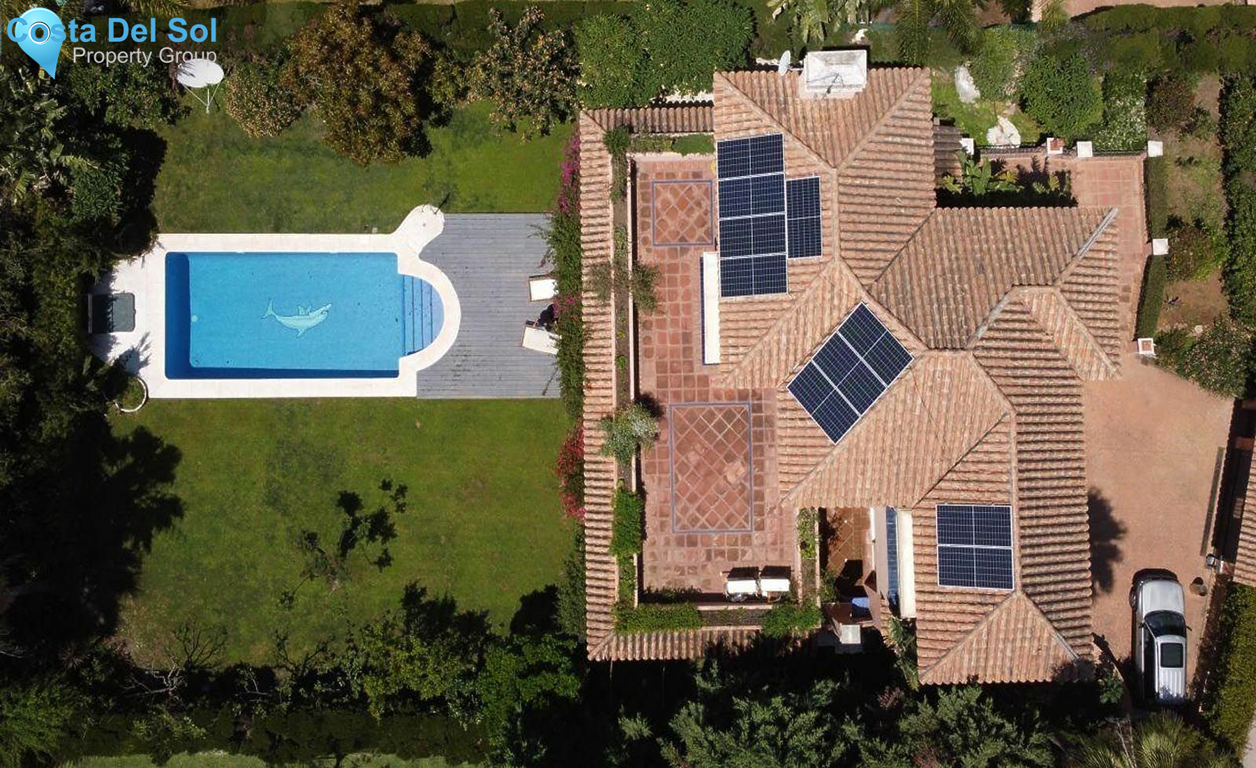 Detached Villa in Nueva Andalucía-1391193