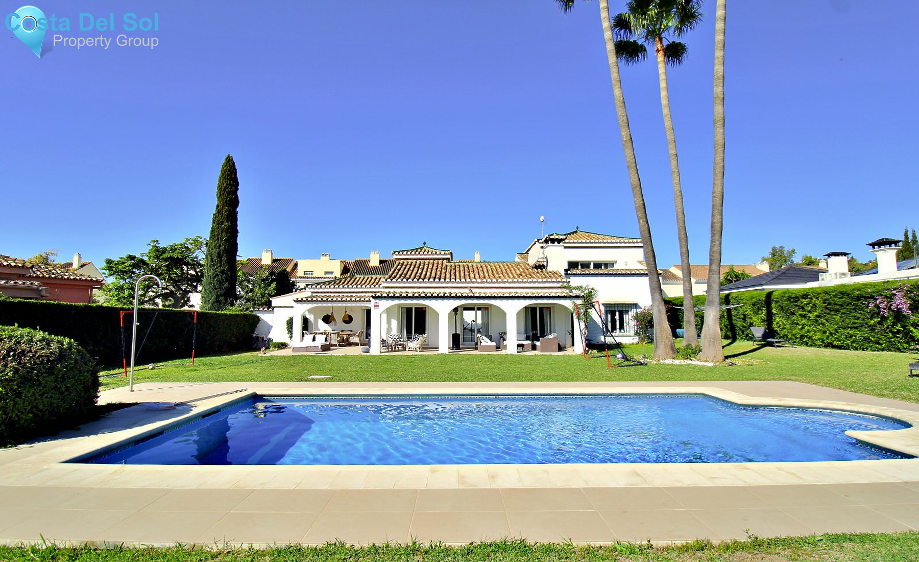Detached Villa in Nueva Andalucía
