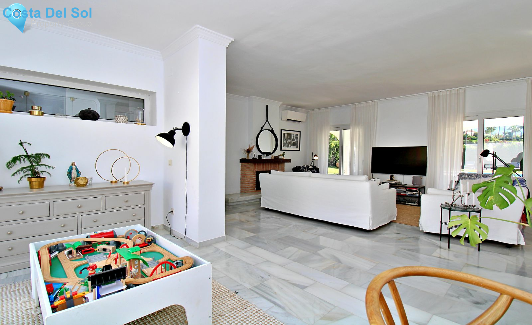 Detached Villa in Nueva Andalucía-1420607