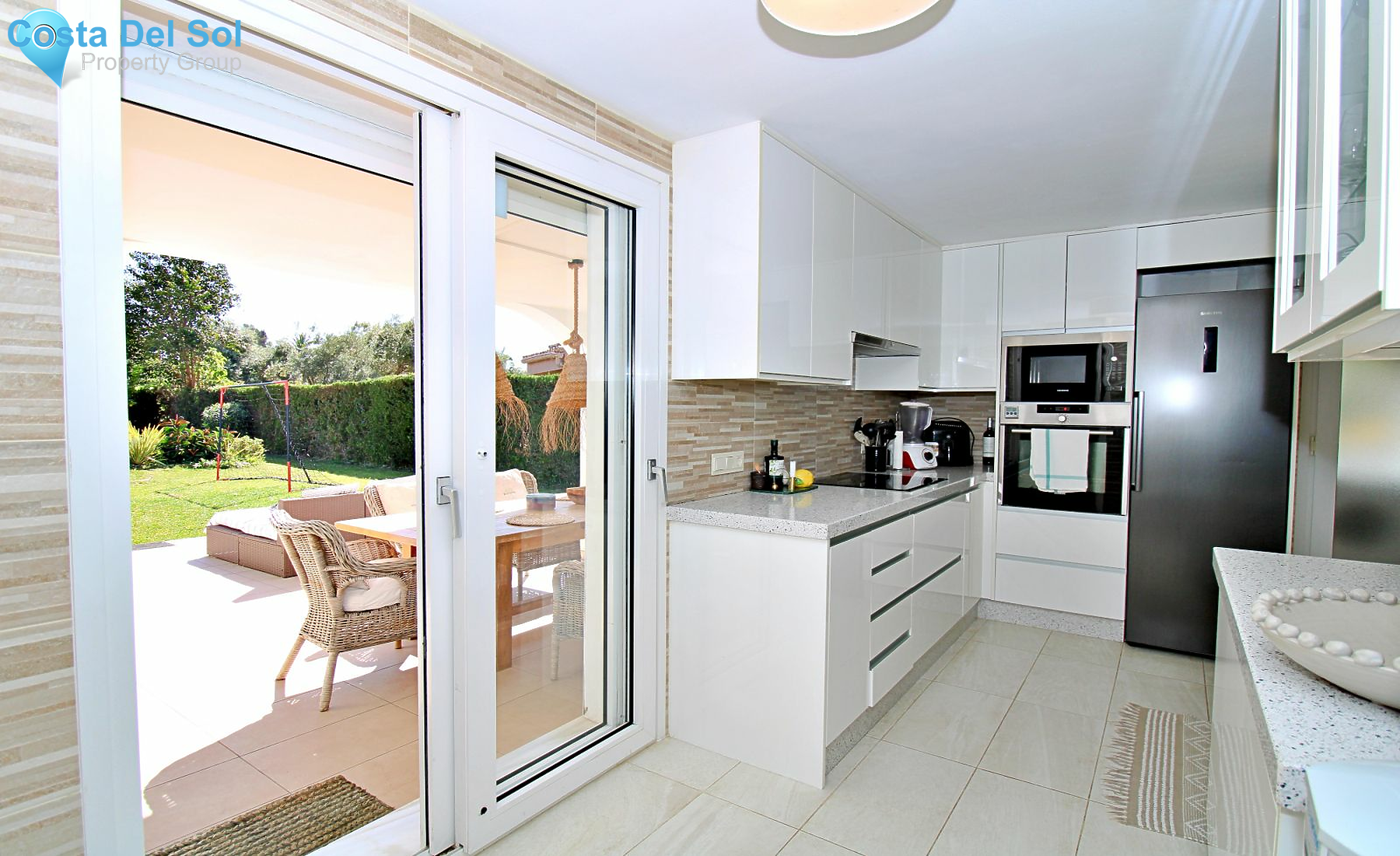 Detached Villa in Nueva Andalucía-1420598