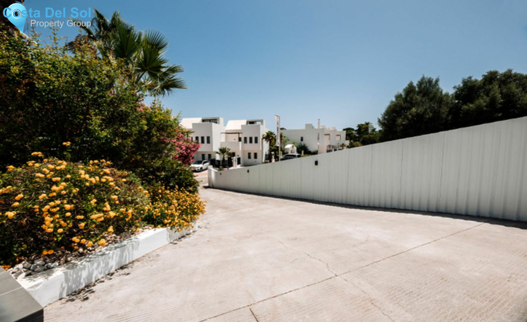 Detached Villa in Nueva Andalucía-1447687