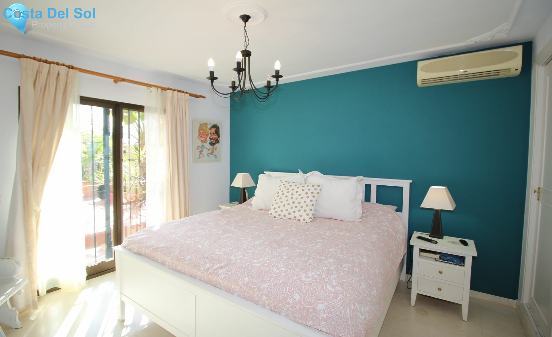 Detached Villa in Nueva Andalucía-1450189