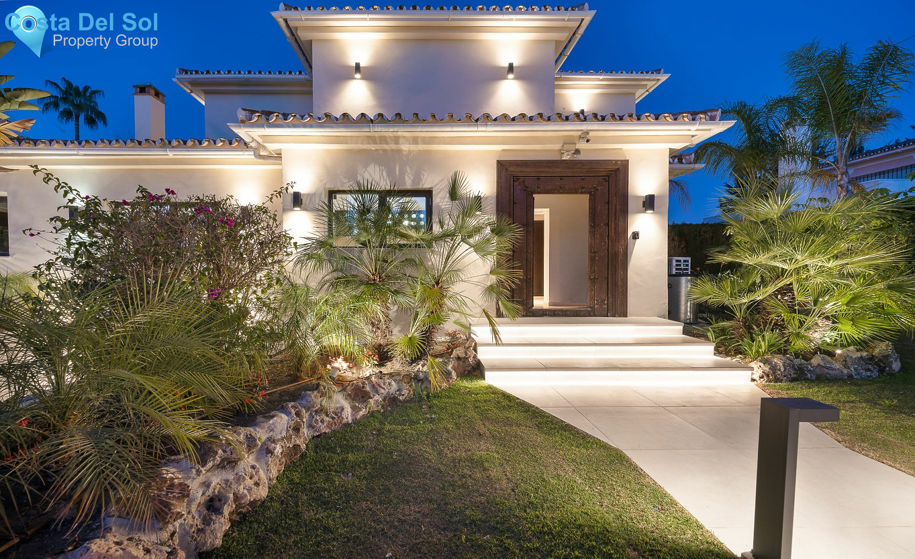 Detached Villa in Nueva Andalucía-1470151