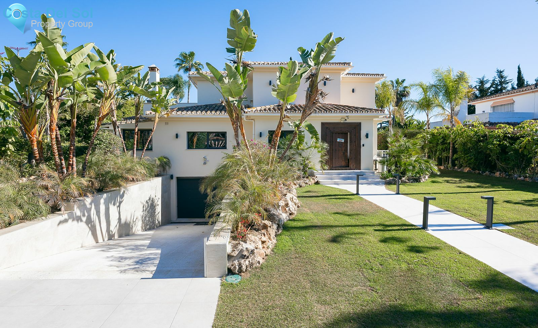 Detached Villa in Nueva Andalucía-1470152