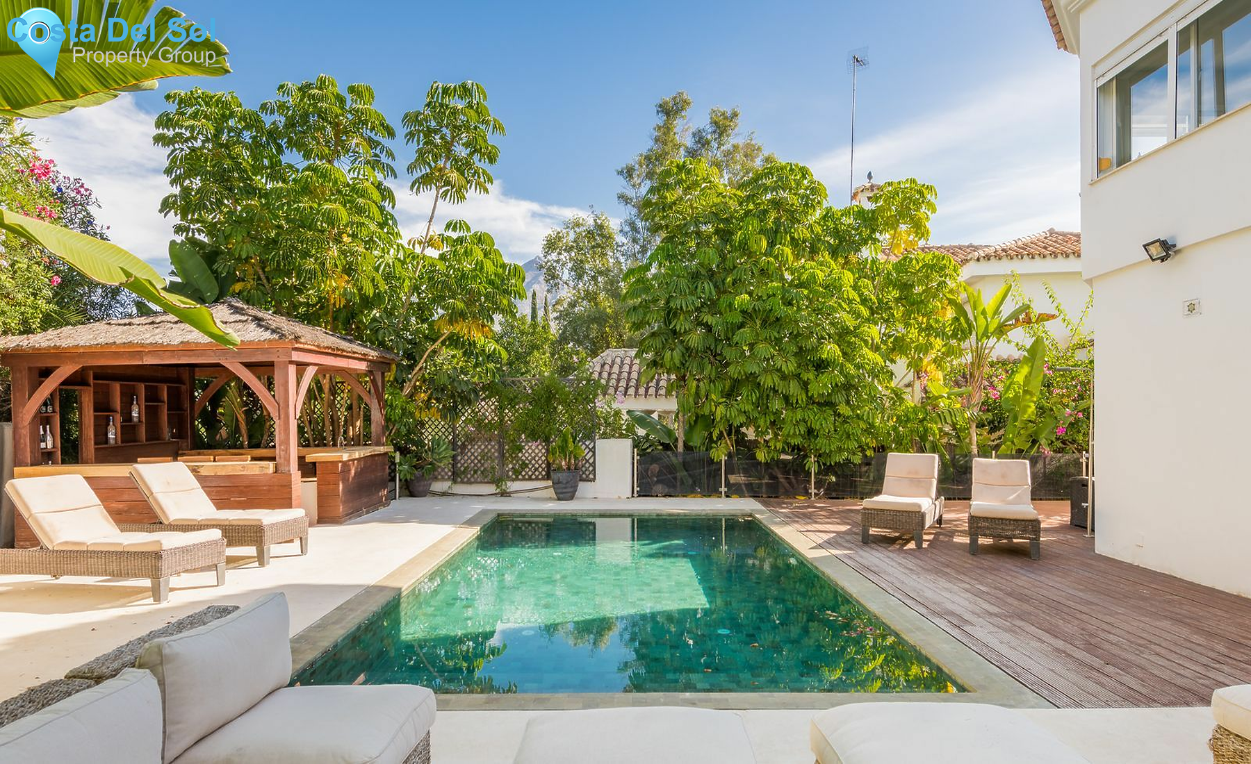 Detached Villa in Nueva Andalucía-1471897