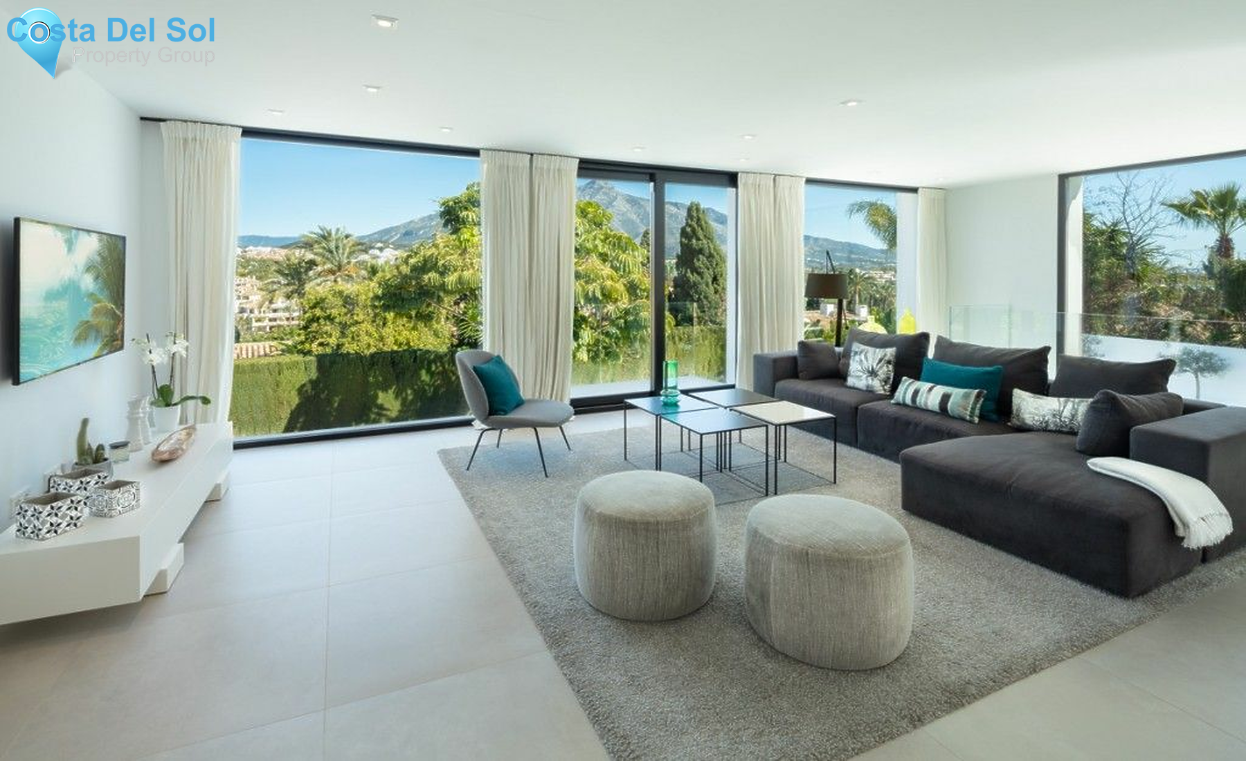 Detached Villa in Nueva Andalucía-1496873