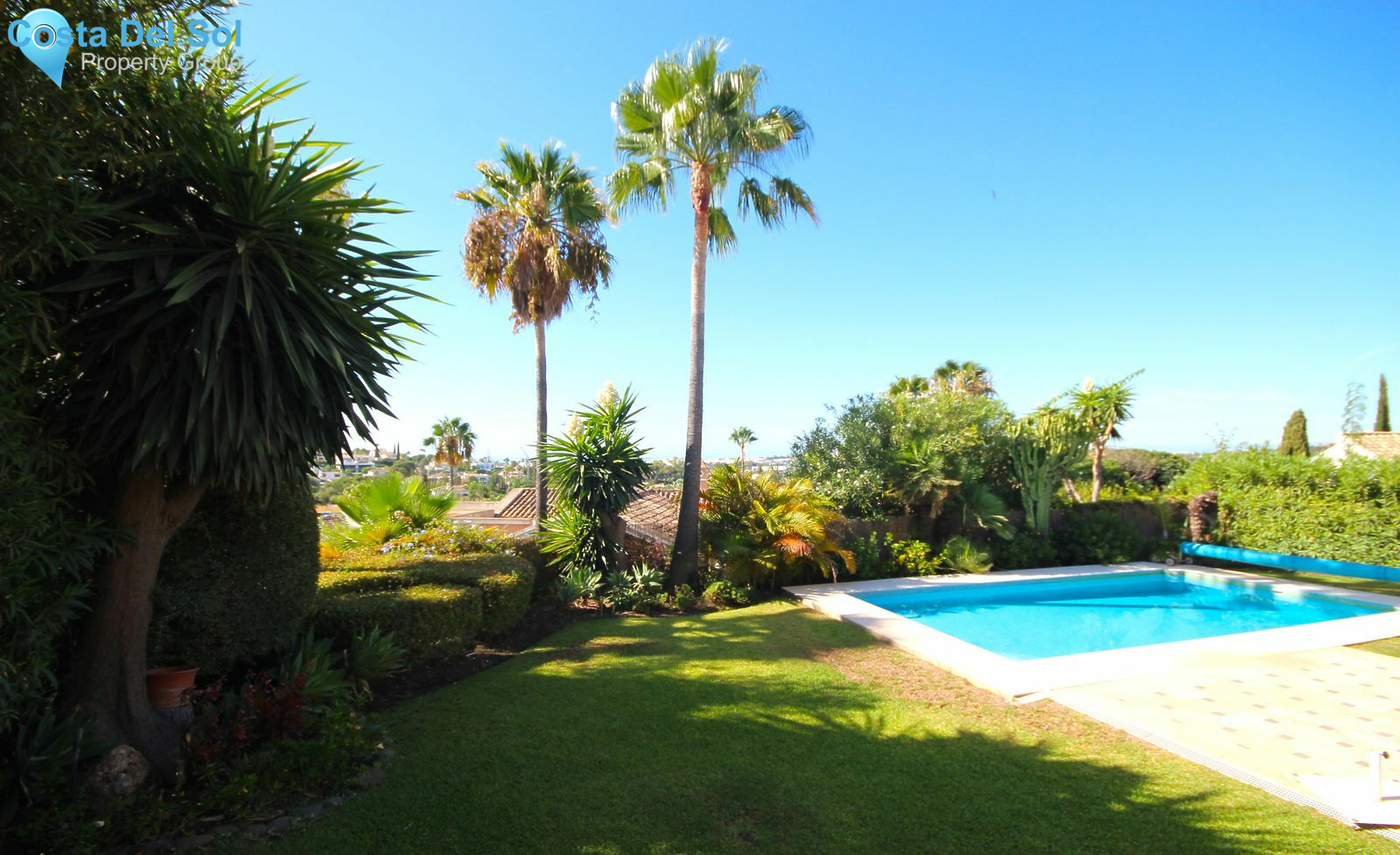 Detached Villa in Nueva Andalucía-1514455