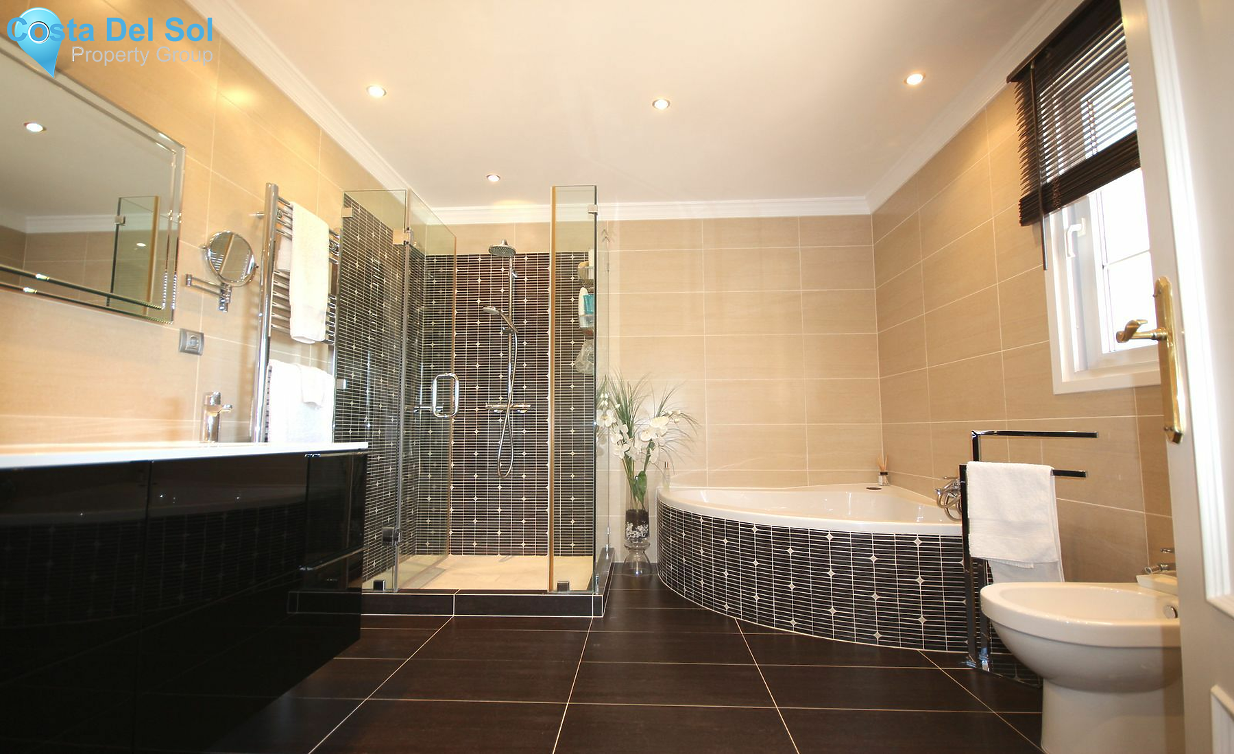 Detached Villa in Nueva Andalucía-1514470