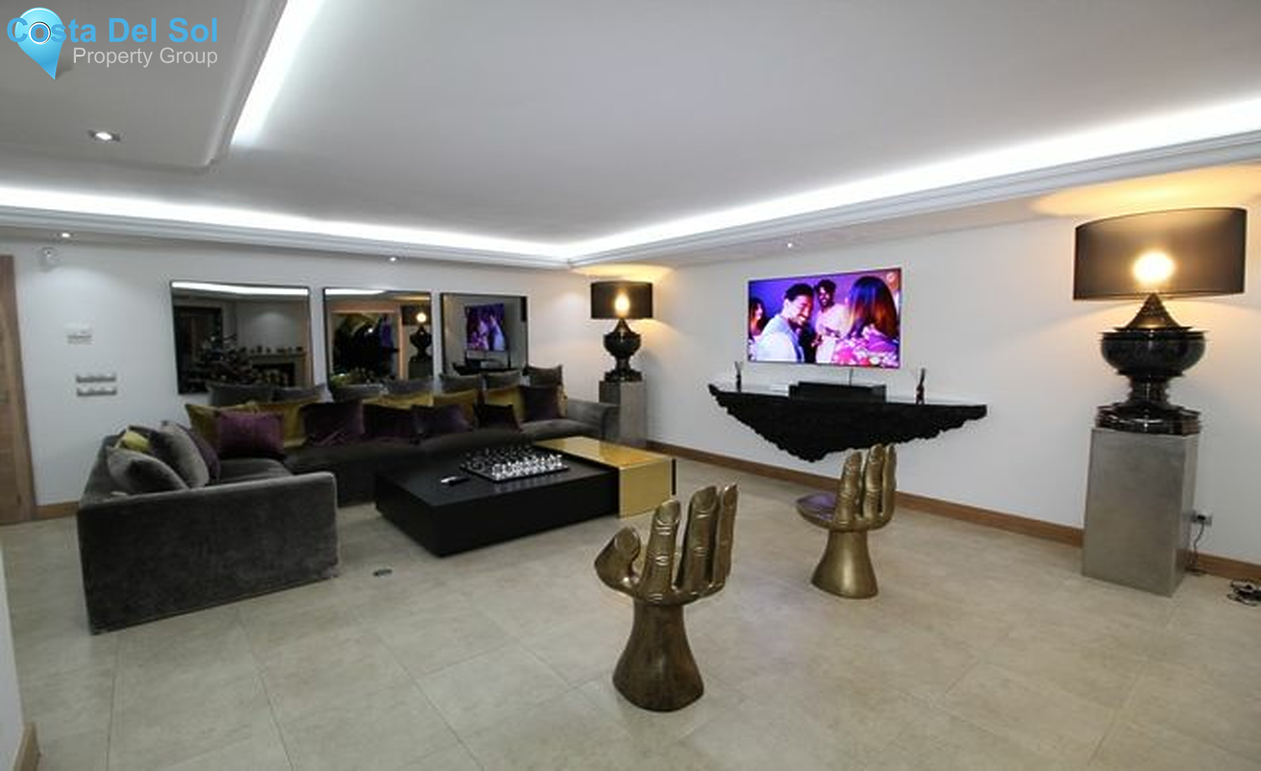 Detached Villa in Nueva Andalucía-1531040