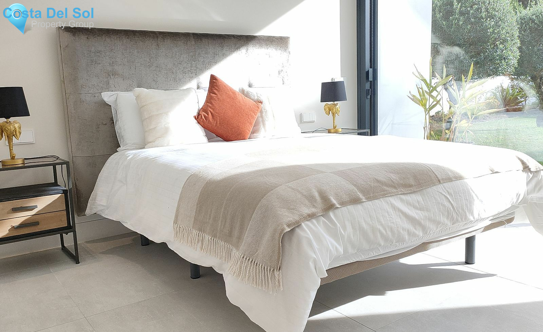 Detached Villa in Nueva Andalucía-1532701