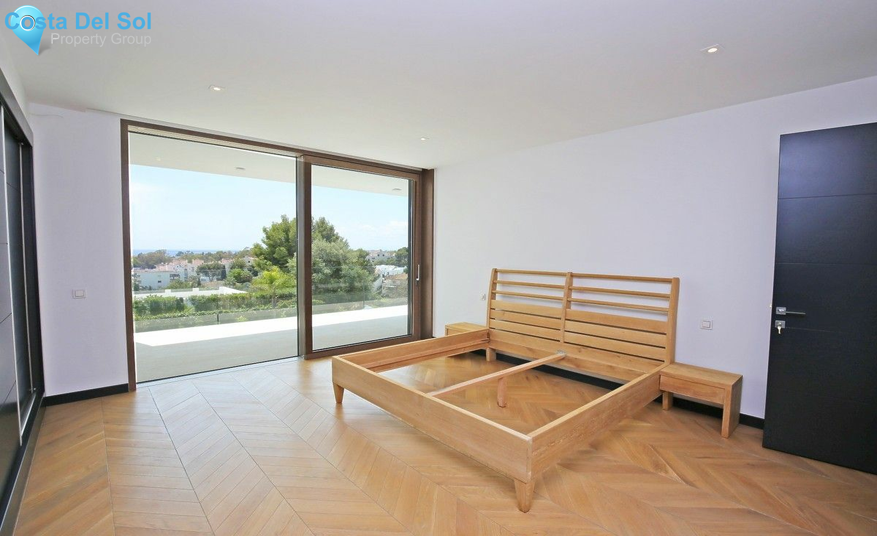 Detached Villa in Nueva Andalucía-1544500