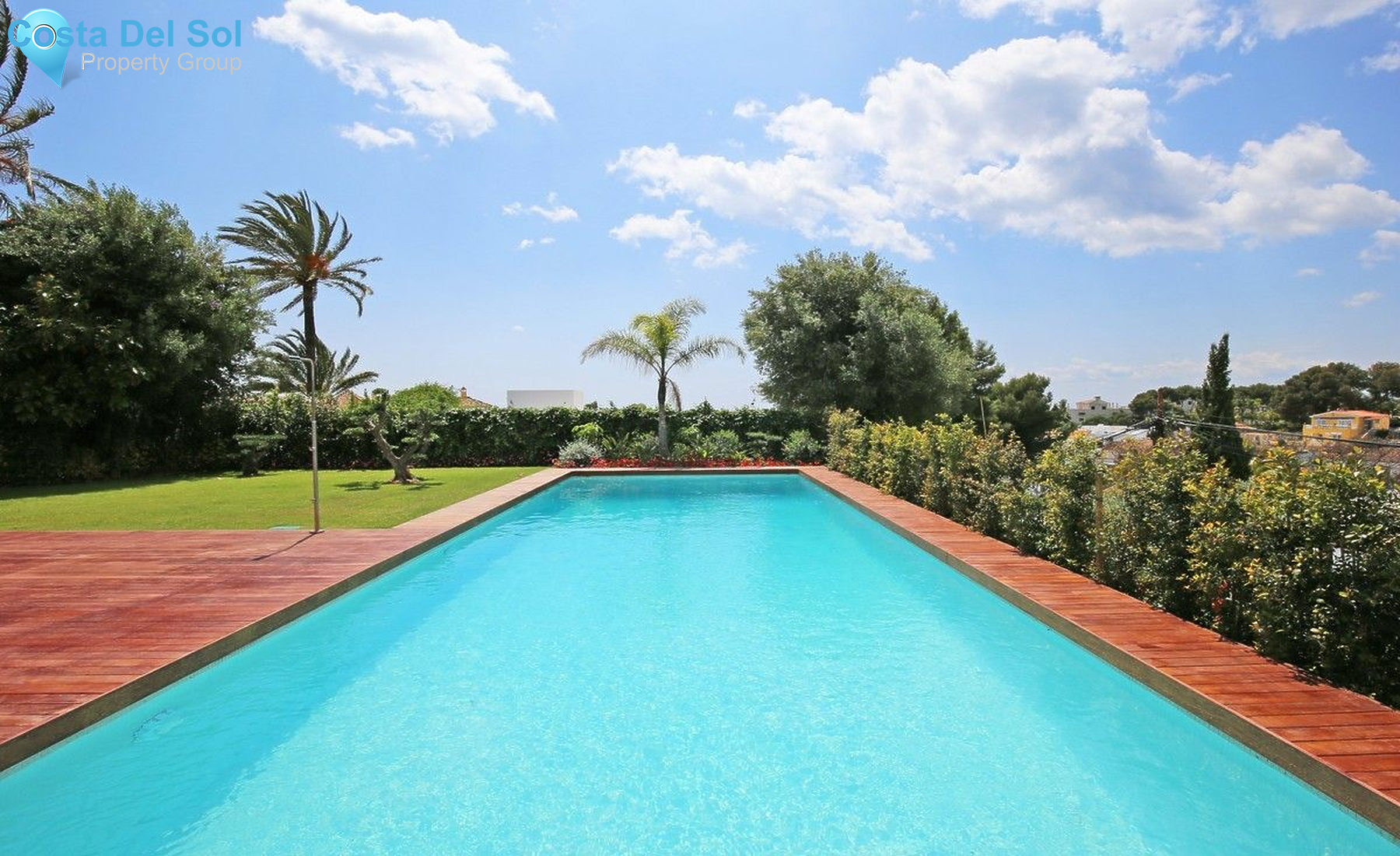 Detached Villa in Nueva Andalucía-1544503