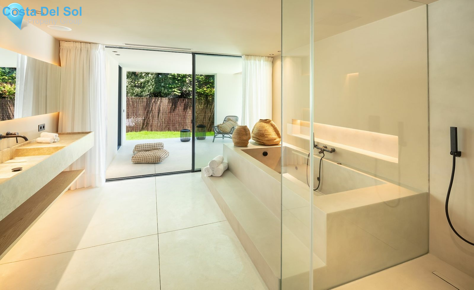 Detached Villa in Nueva Andalucía-1545851