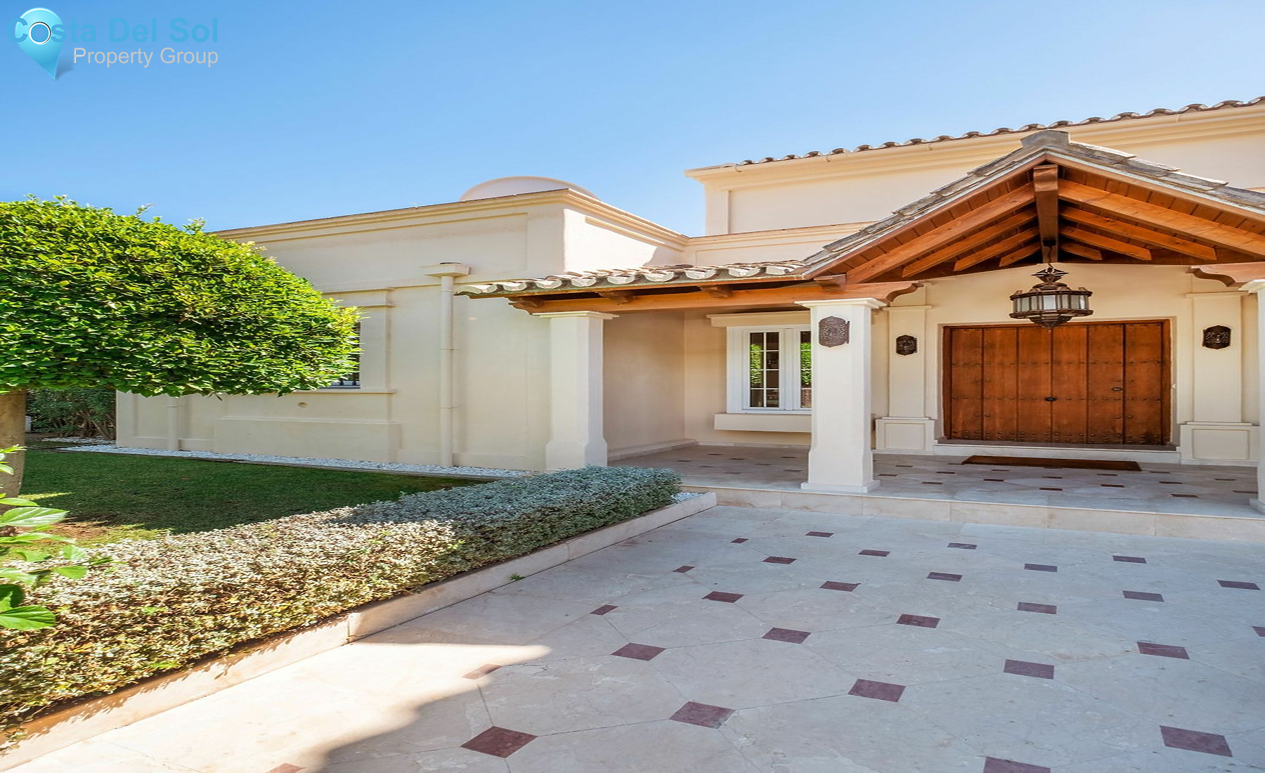 Detached Villa in Nueva Andalucía-1547144