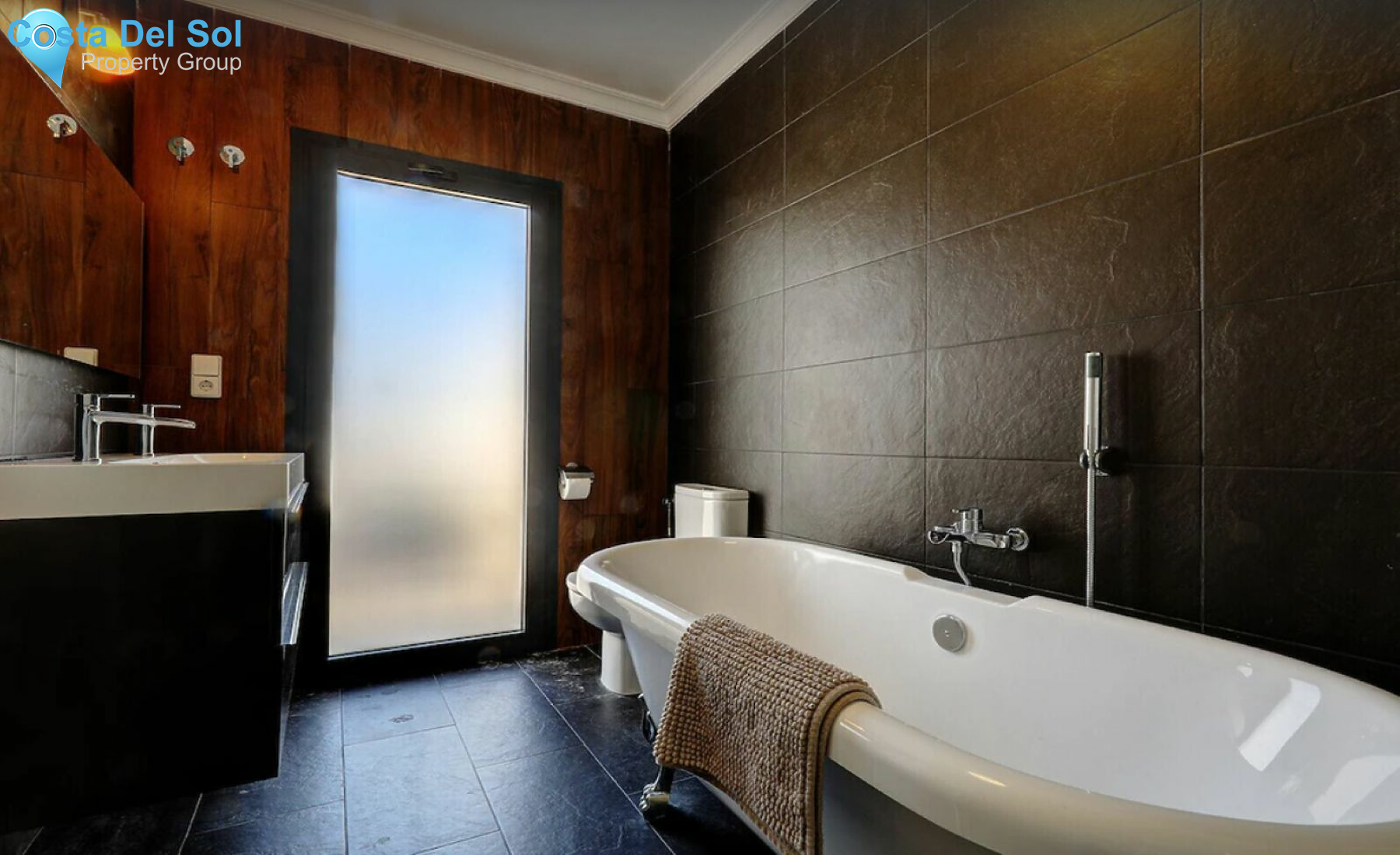 Detached Villa in Puerto Banús-1393135