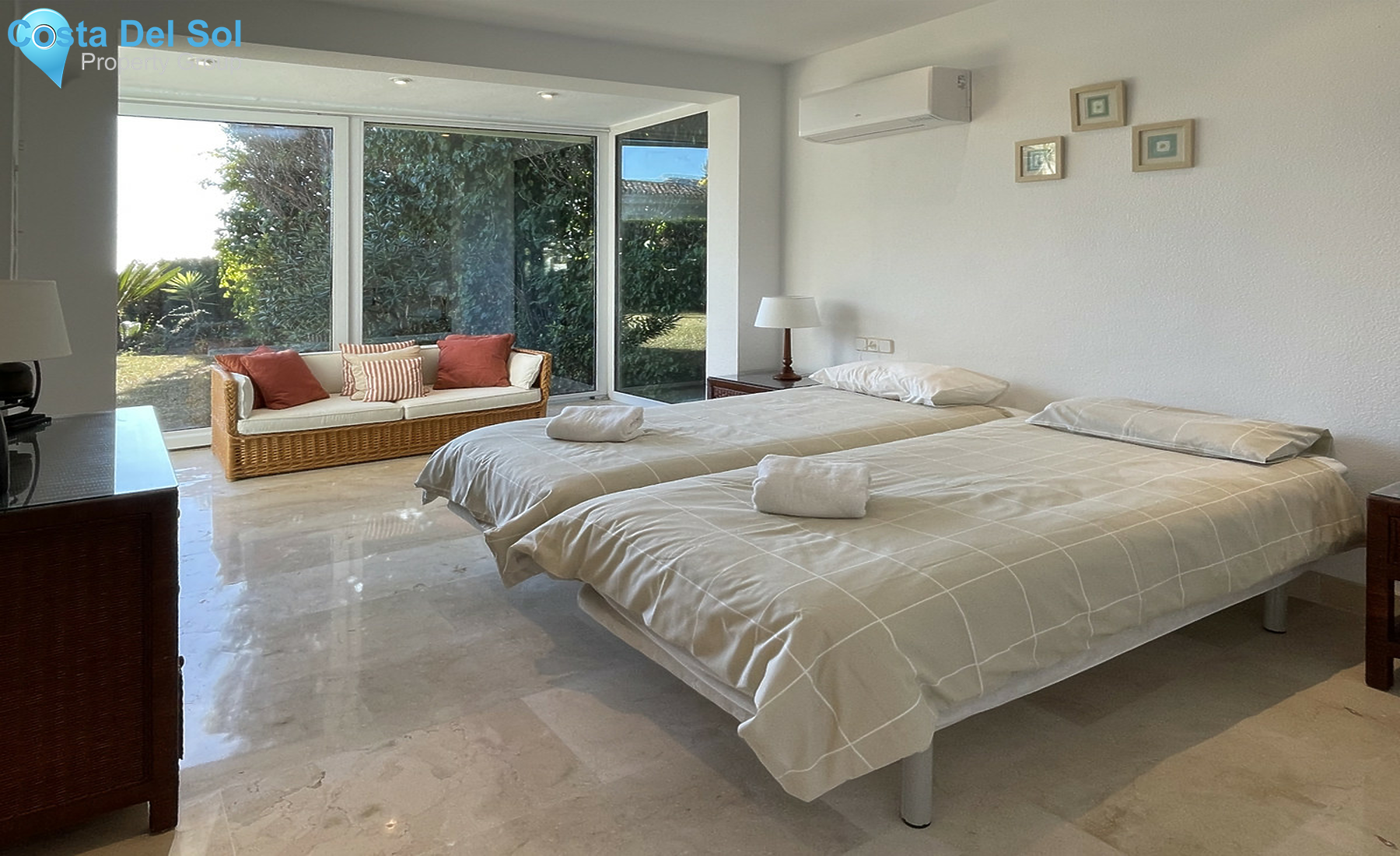 Detached Villa in Riviera del Sol-711412