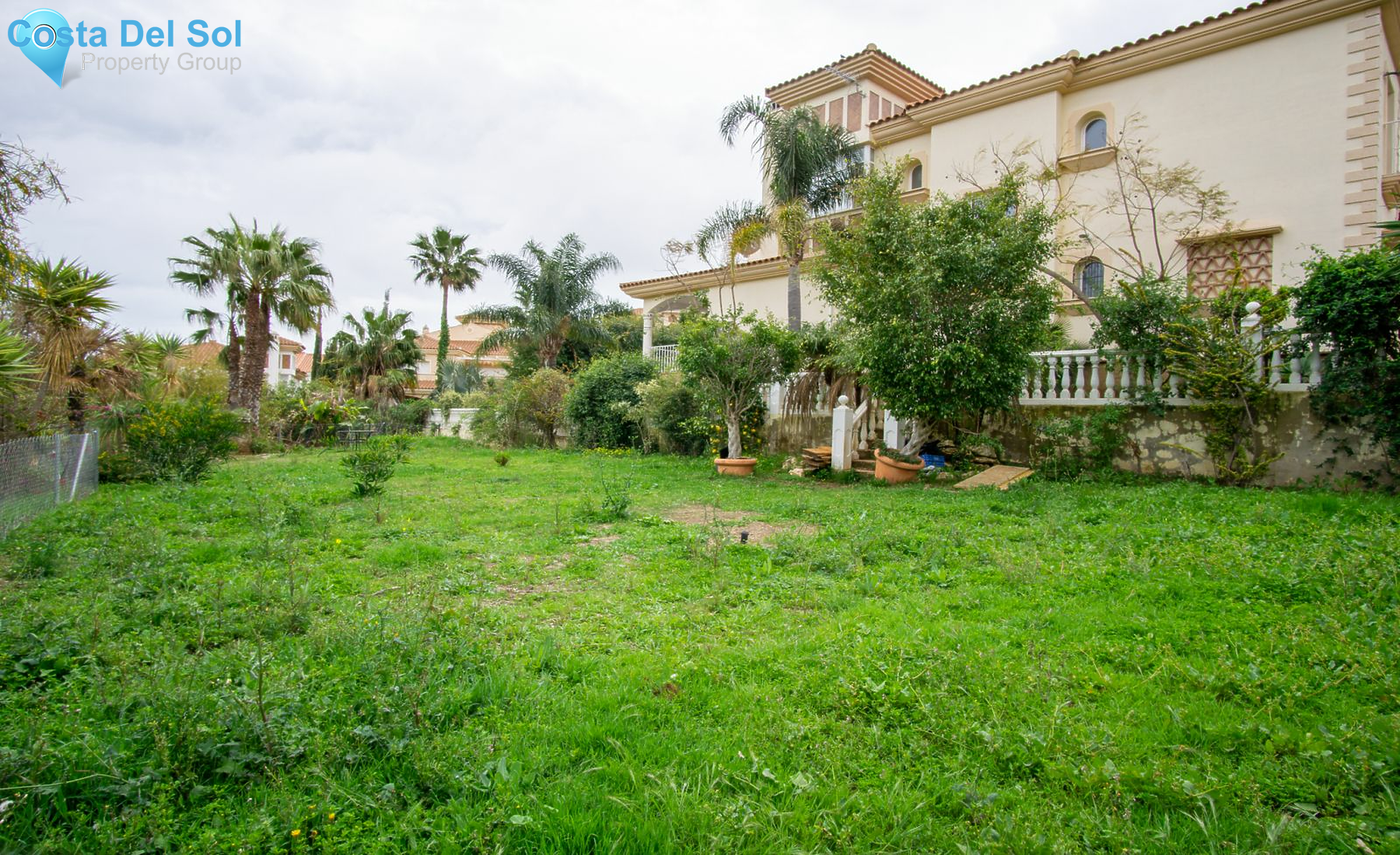 Detached Villa in Riviera del Sol-1129858