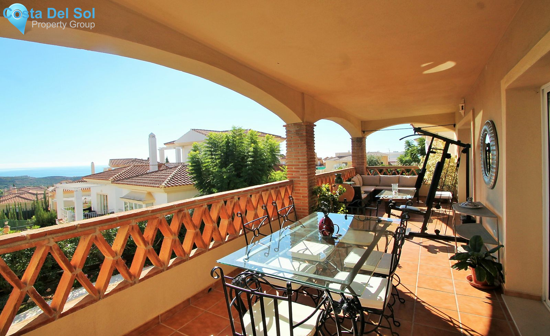 Detached Villa in Riviera del Sol-1152077