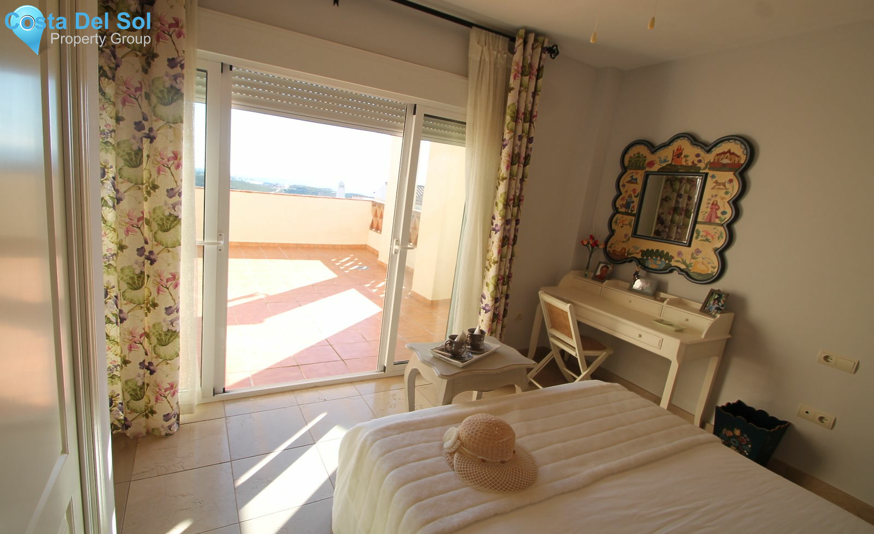 Detached Villa in Riviera del Sol-1152089