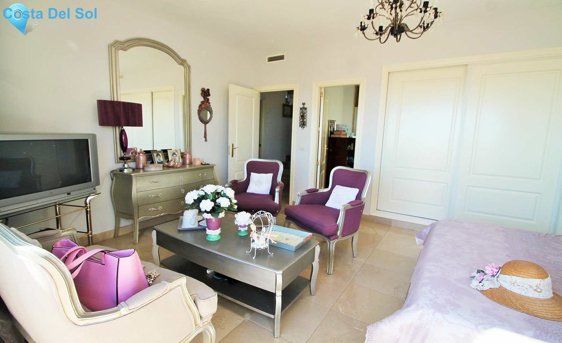 Detached Villa in Riviera del Sol-1152084