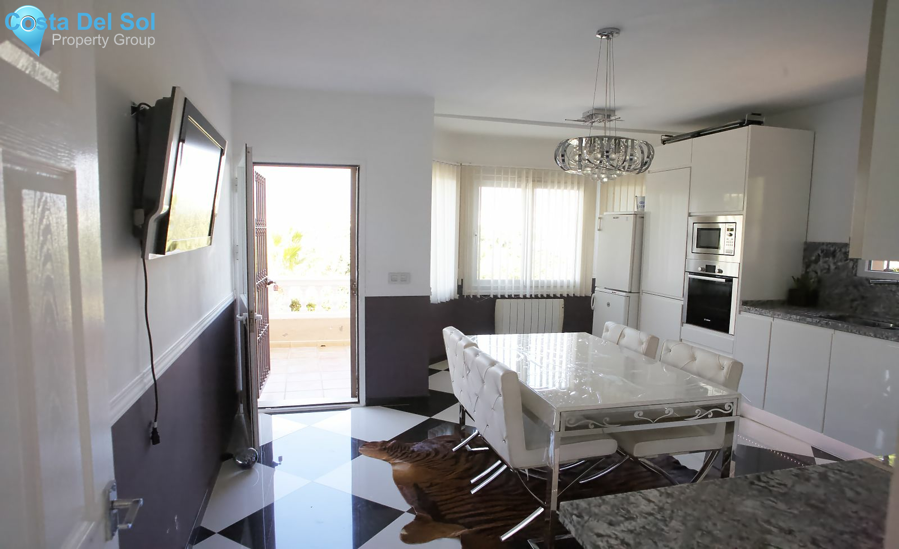 Detached Villa in Riviera del Sol-1431038