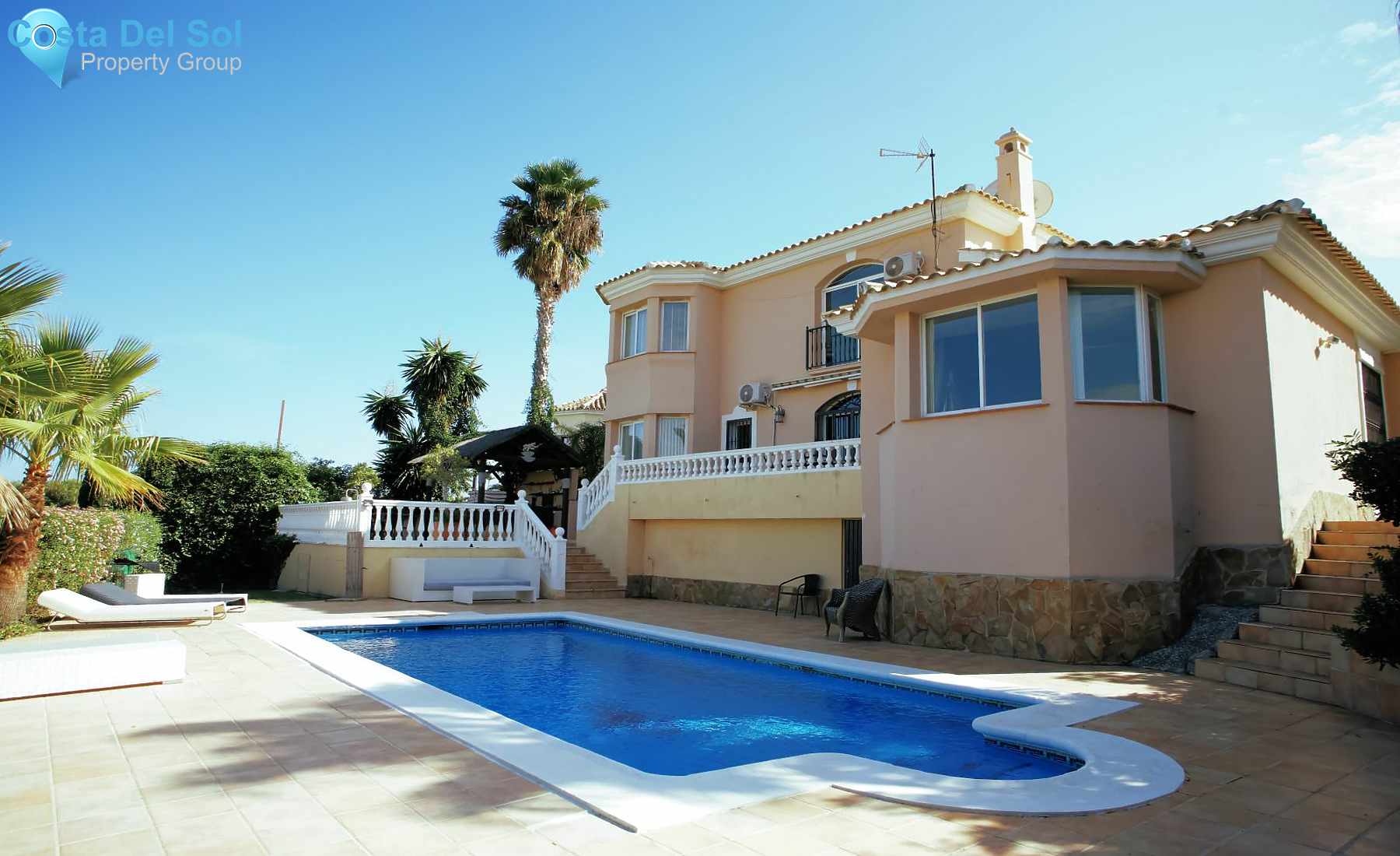 Detached Villa in Riviera del Sol-1431028