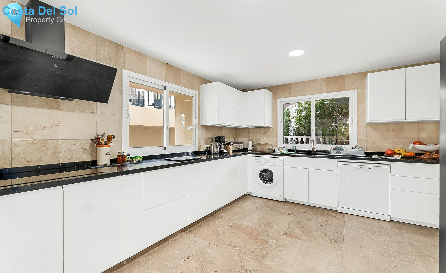 Detached Villa in Riviera del Sol-1494724