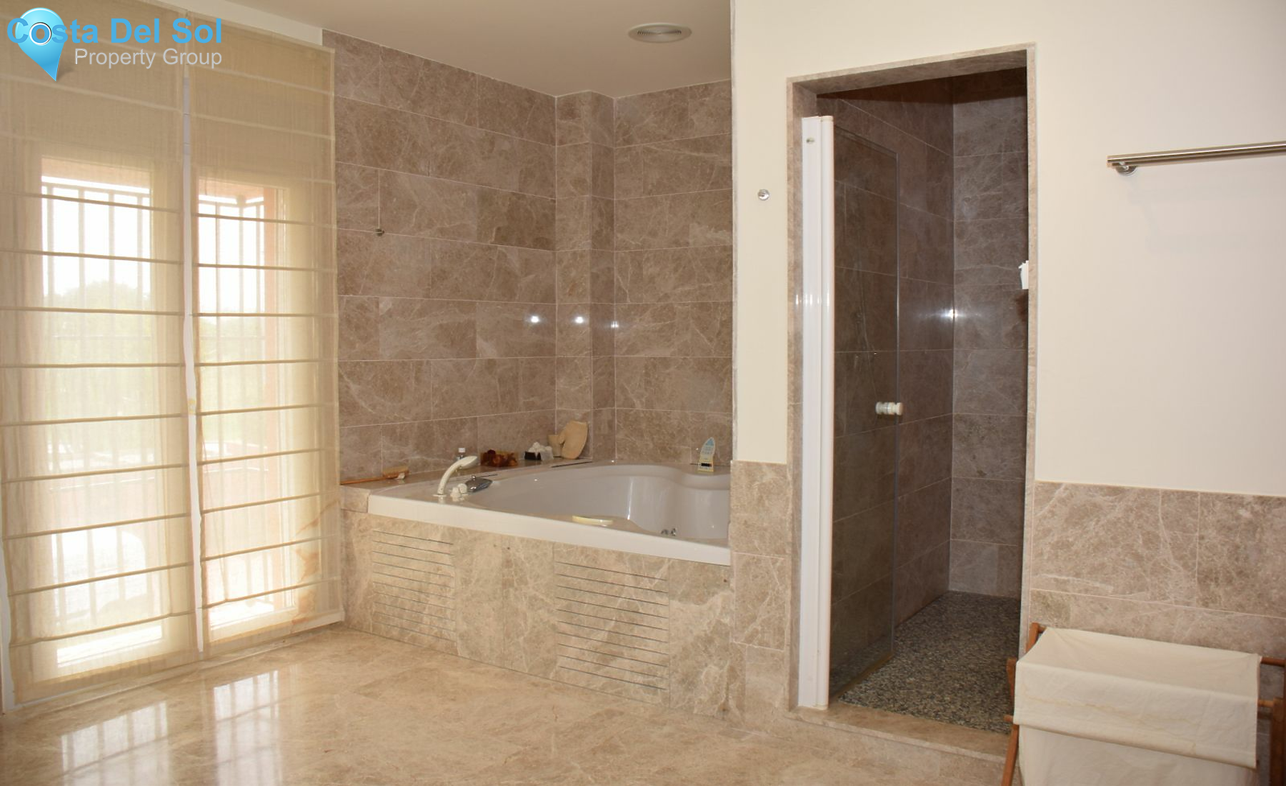 Detached Villa in Santa Clara-1180262