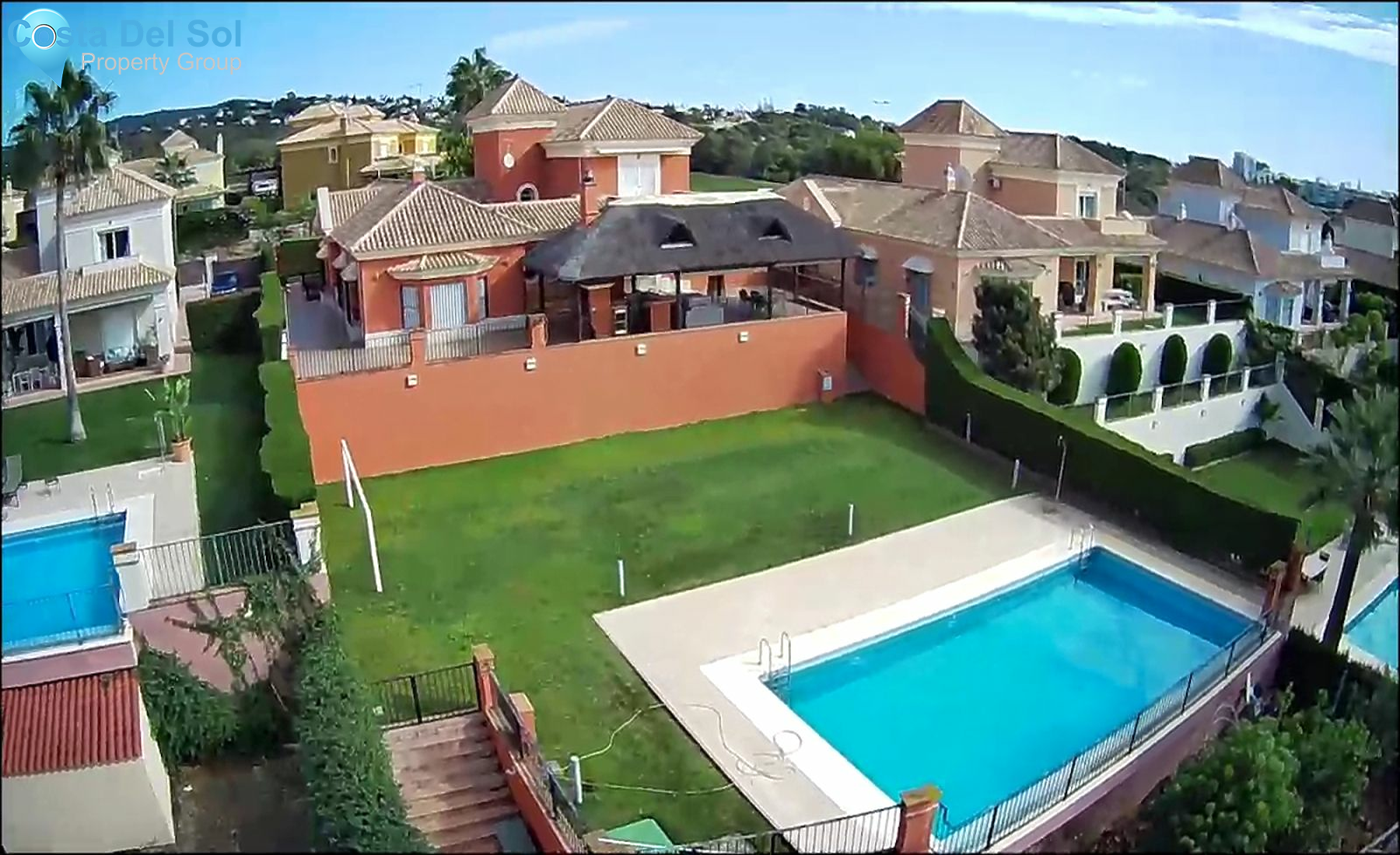 Detached Villa in Santa Clara-1180248