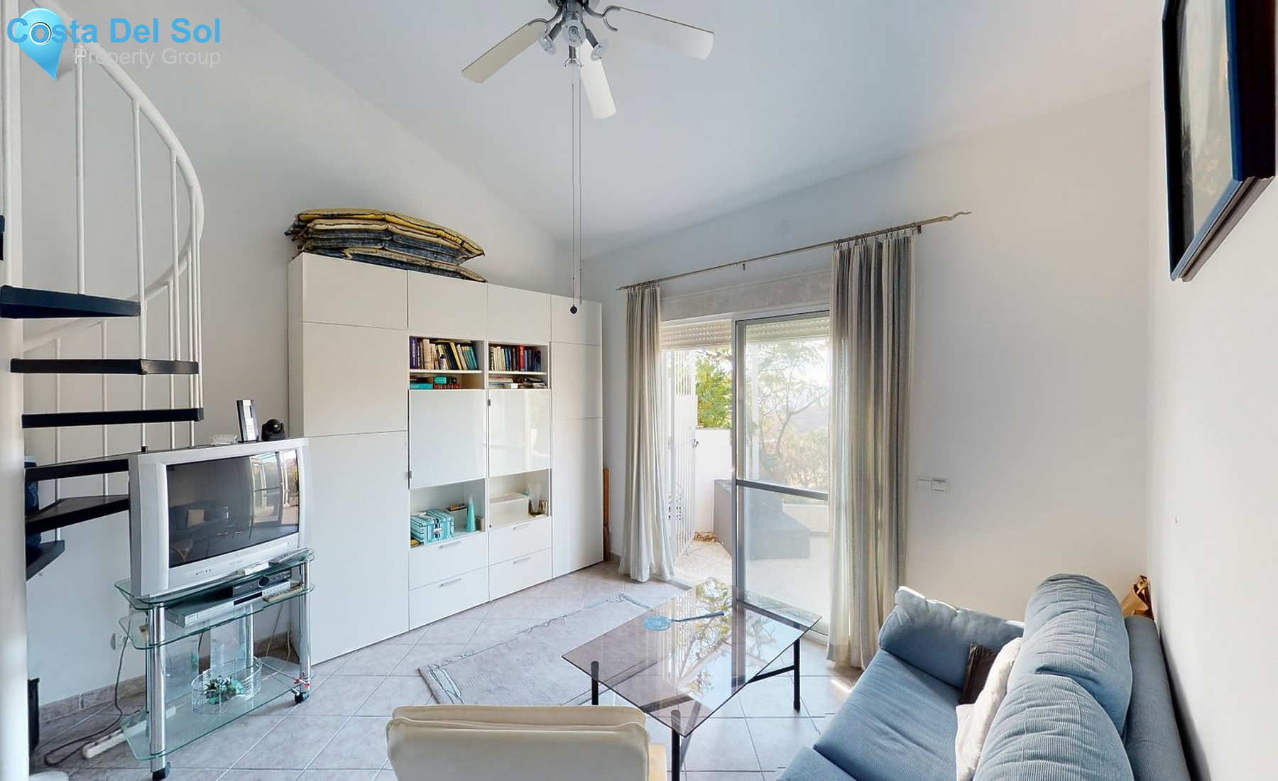 Detached Villa in Sayalonga-1547556