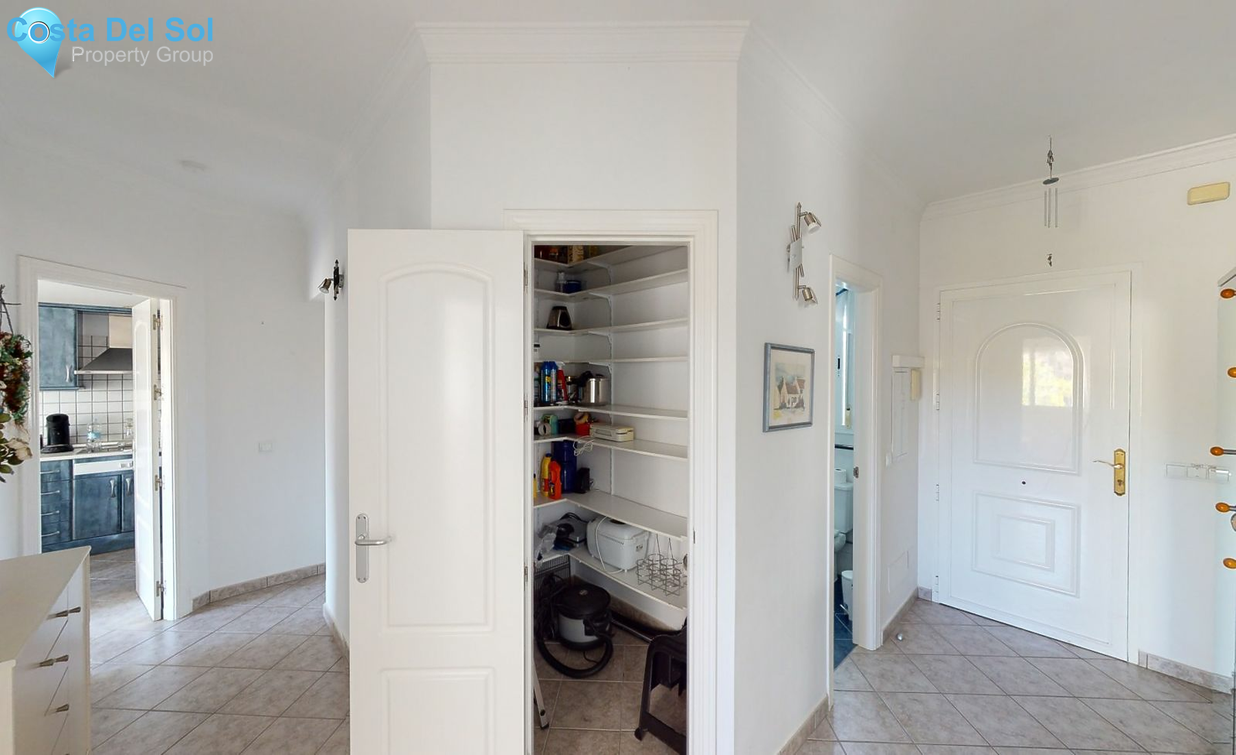 Detached Villa in Sayalonga-1547548