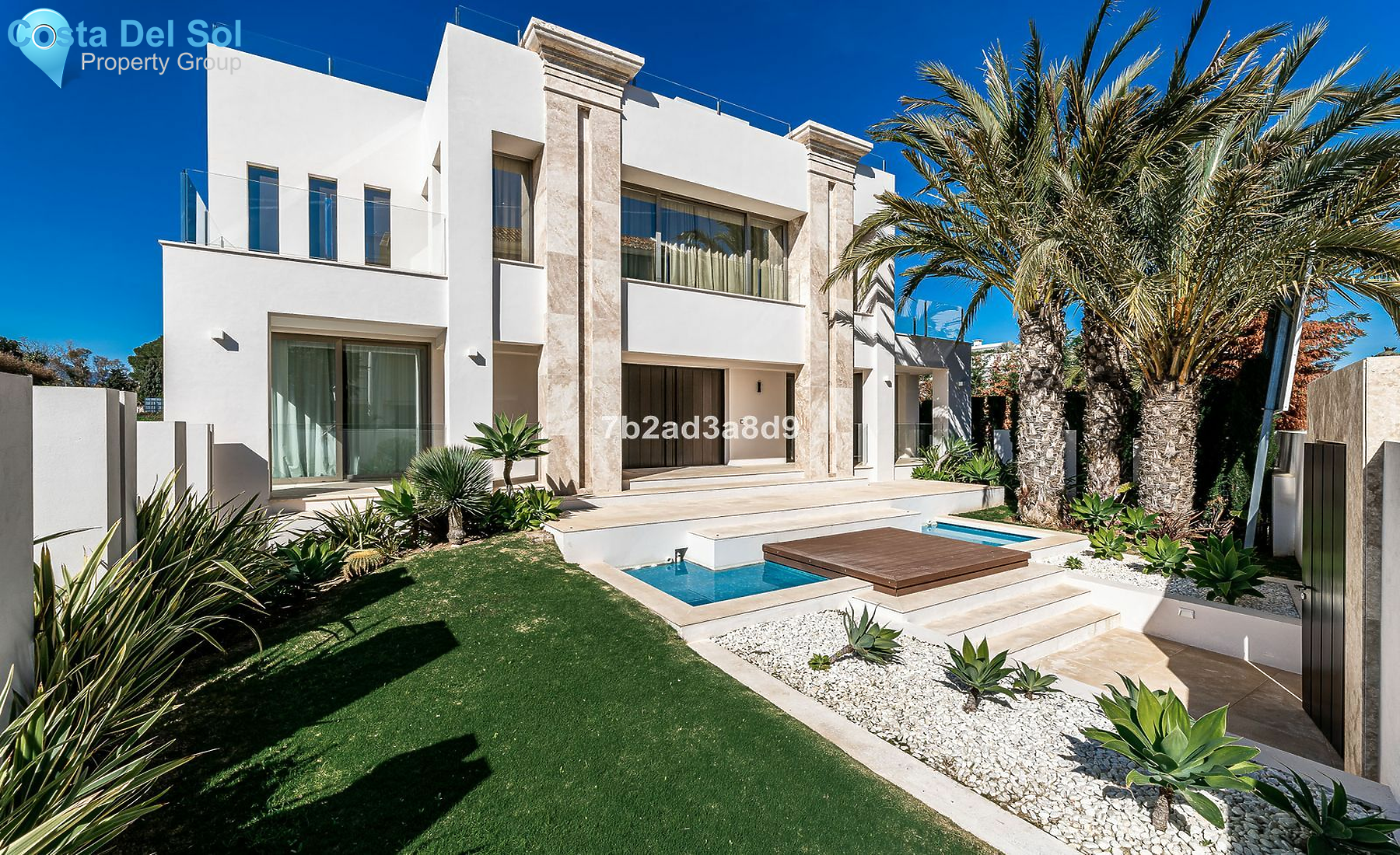 Detached Villa in The Golden Mile-1449836