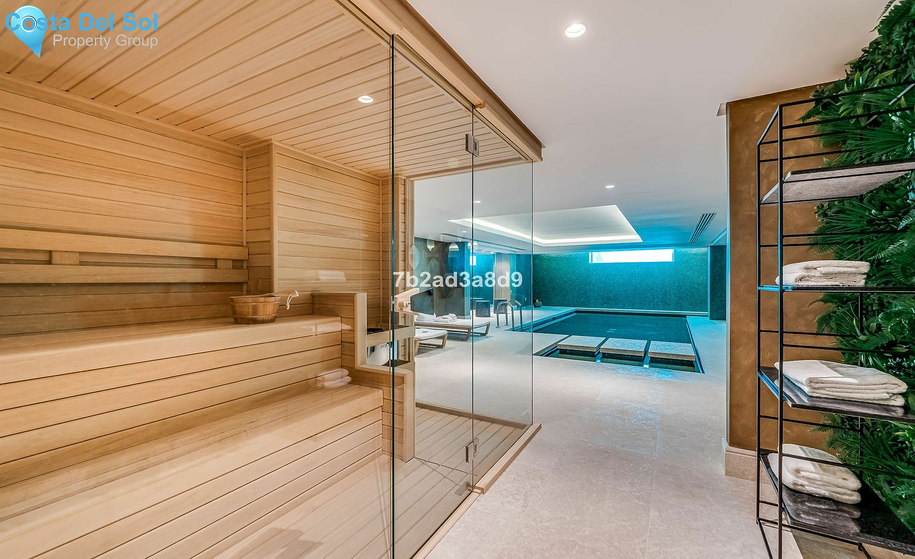 Detached Villa in The Golden Mile-1449849