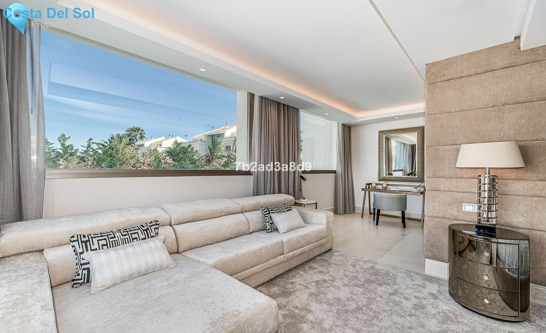 Detached Villa in The Golden Mile-1449853