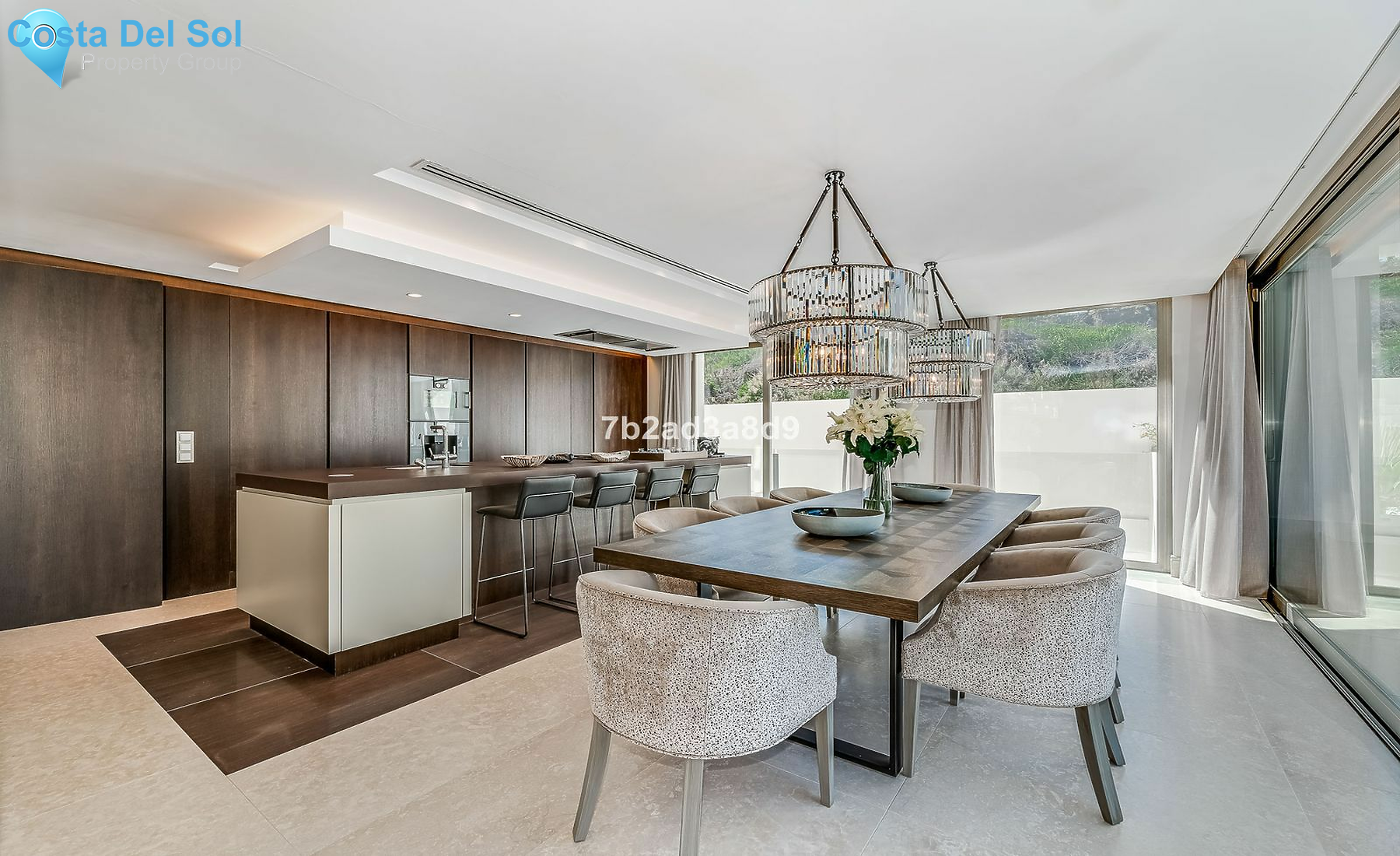 Detached Villa in The Golden Mile-1449838